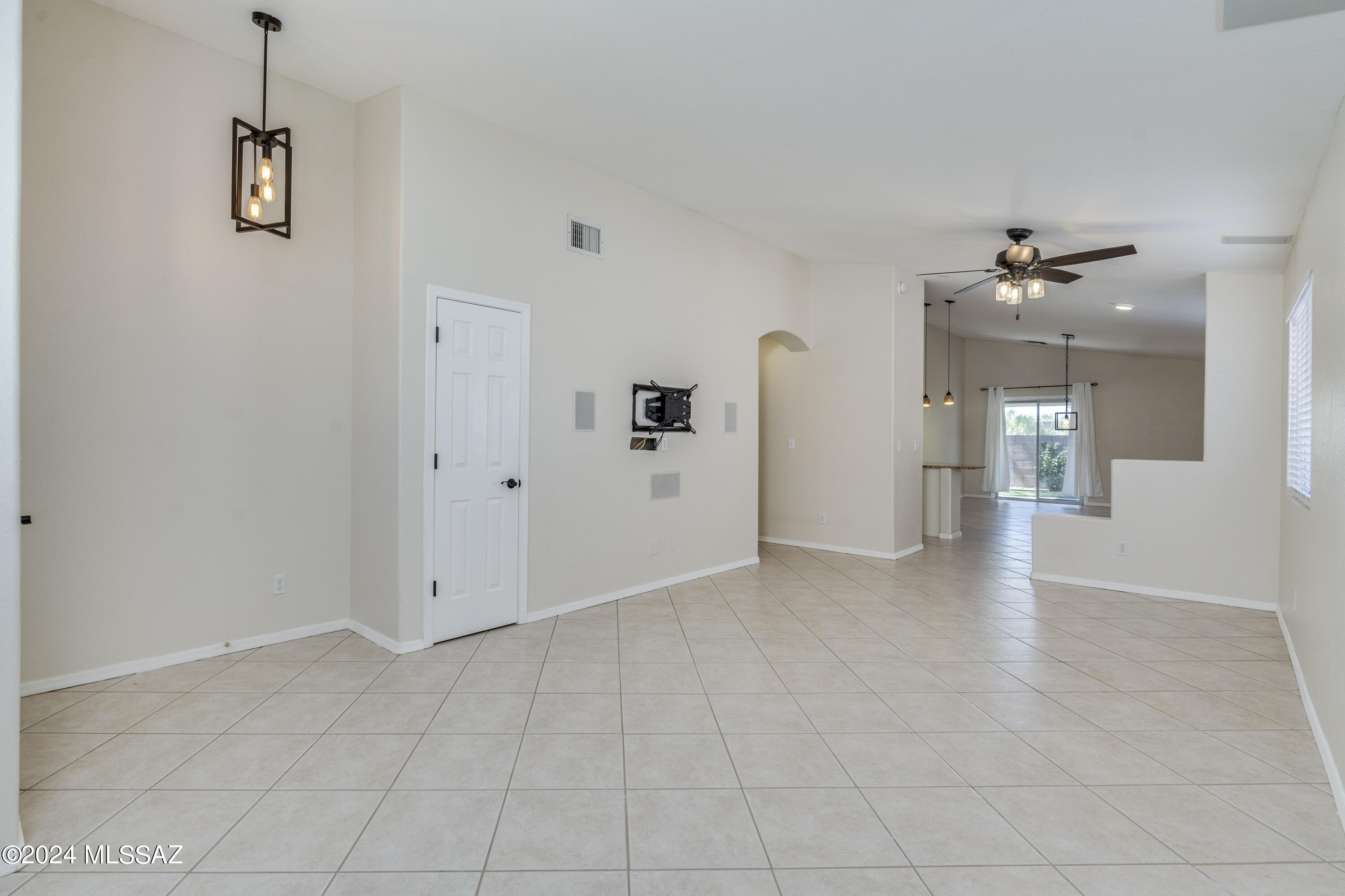 3313 W Corte Albor