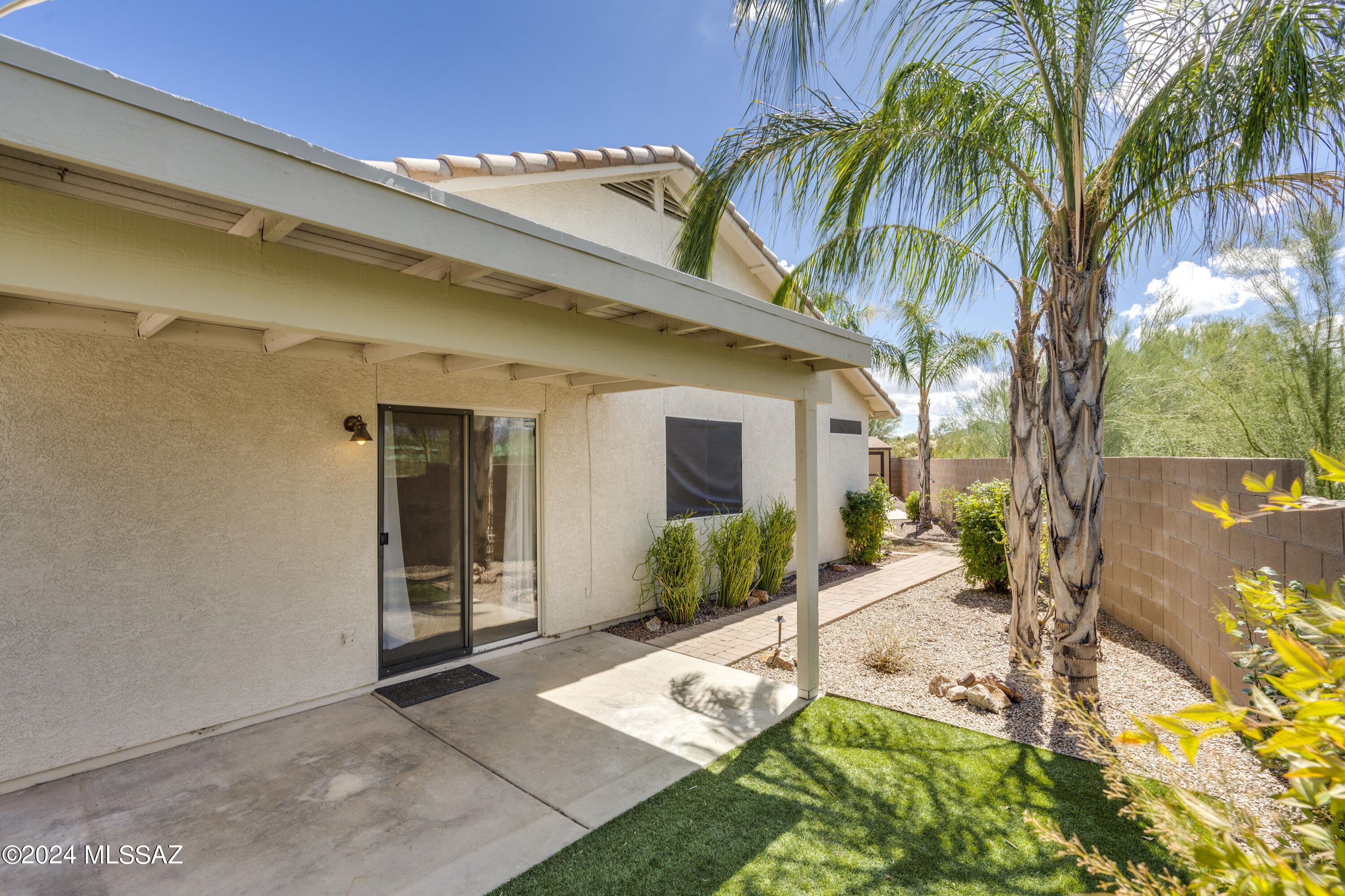 3313 W Corte Albor