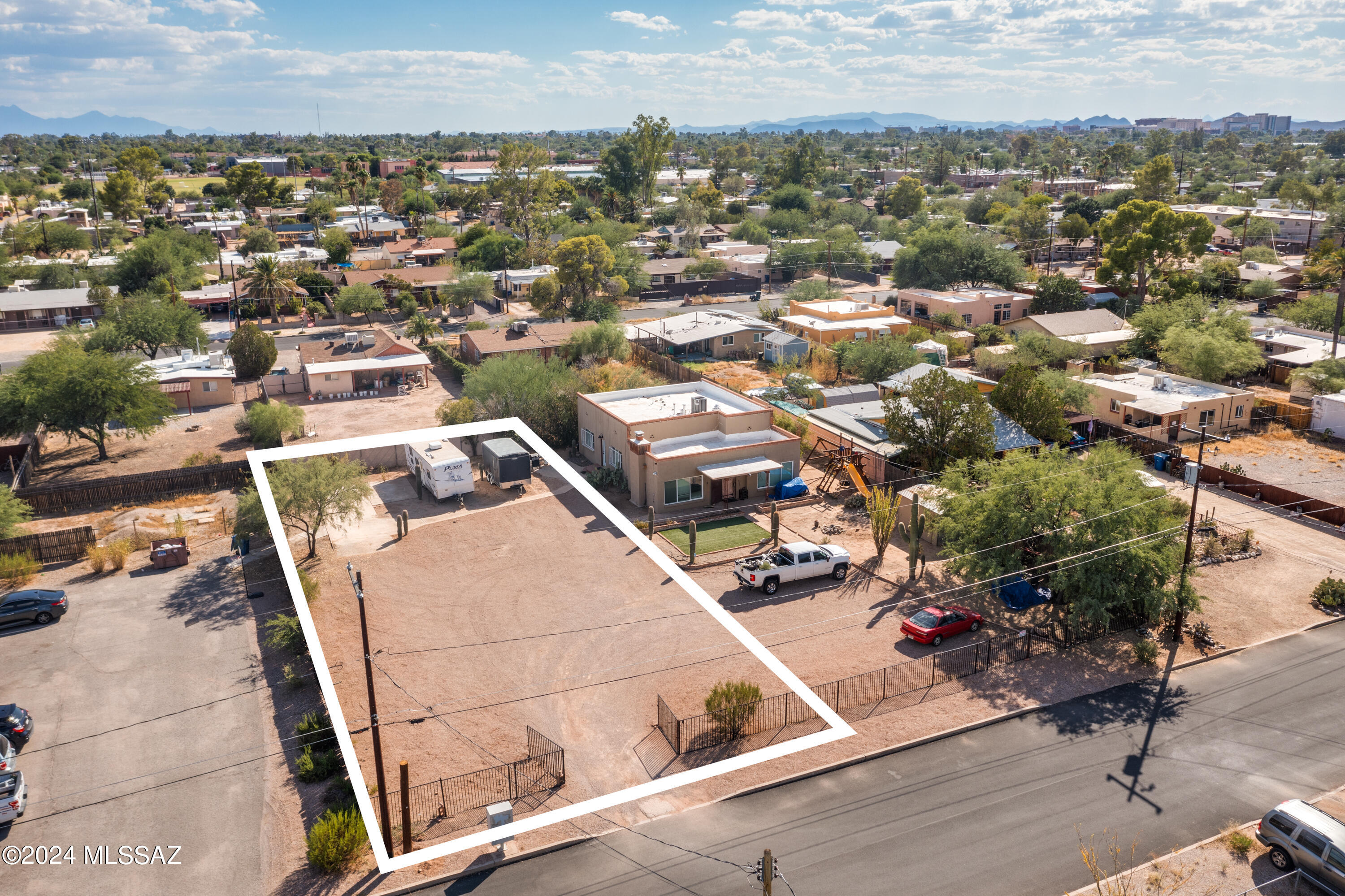 3204 E Almartin Street 3