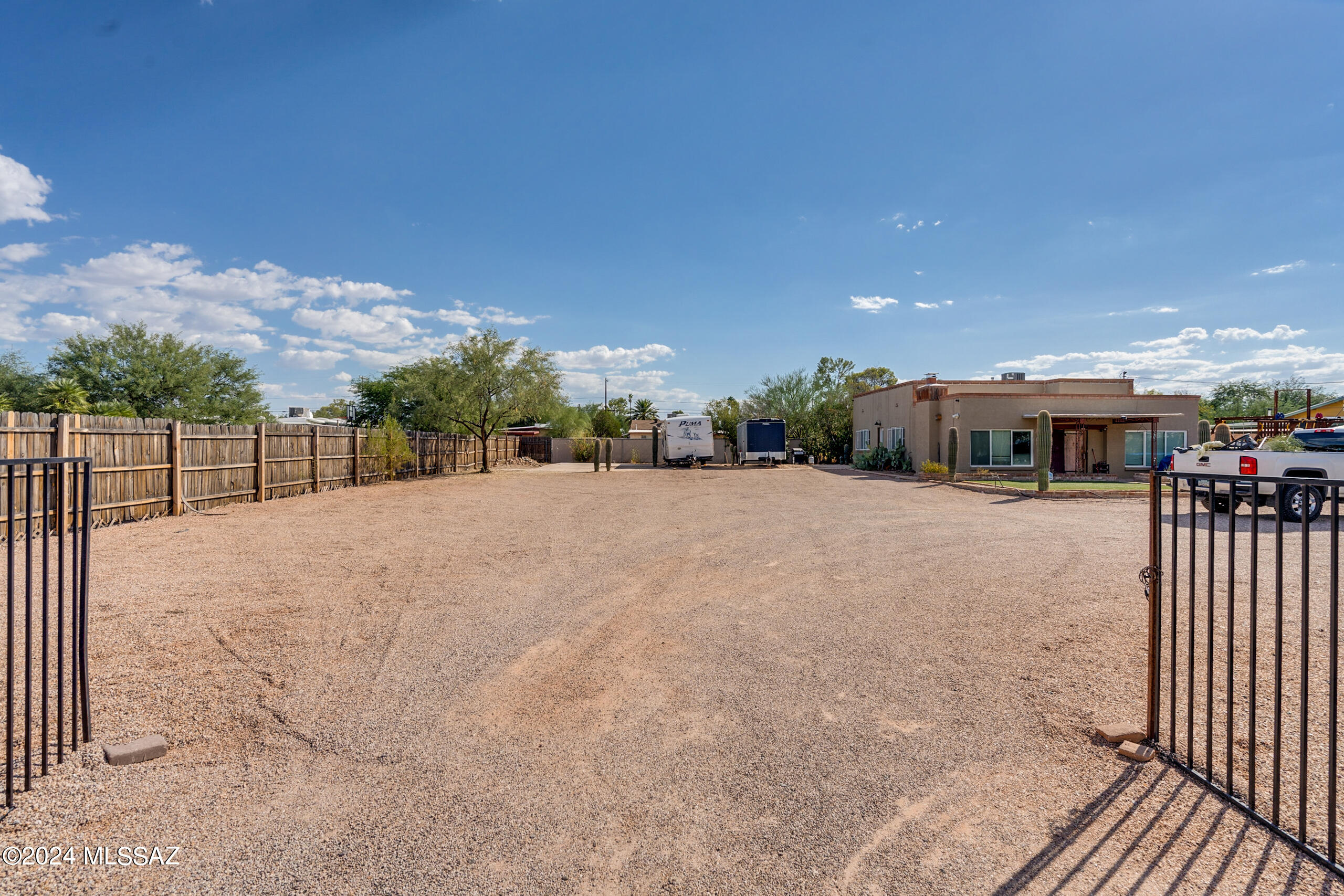 3204 E Almartin Street 3