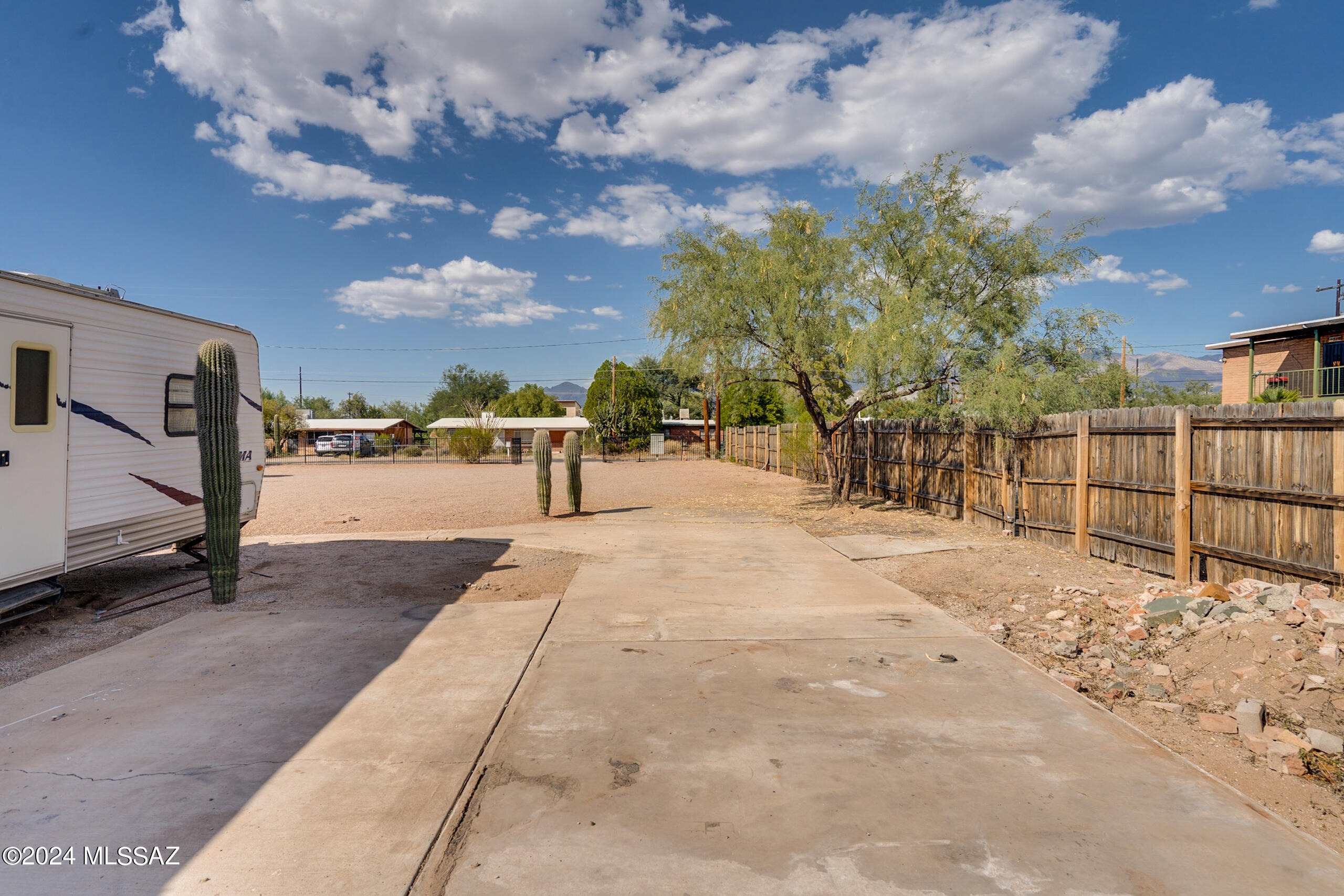 3204 E Almartin Street 3