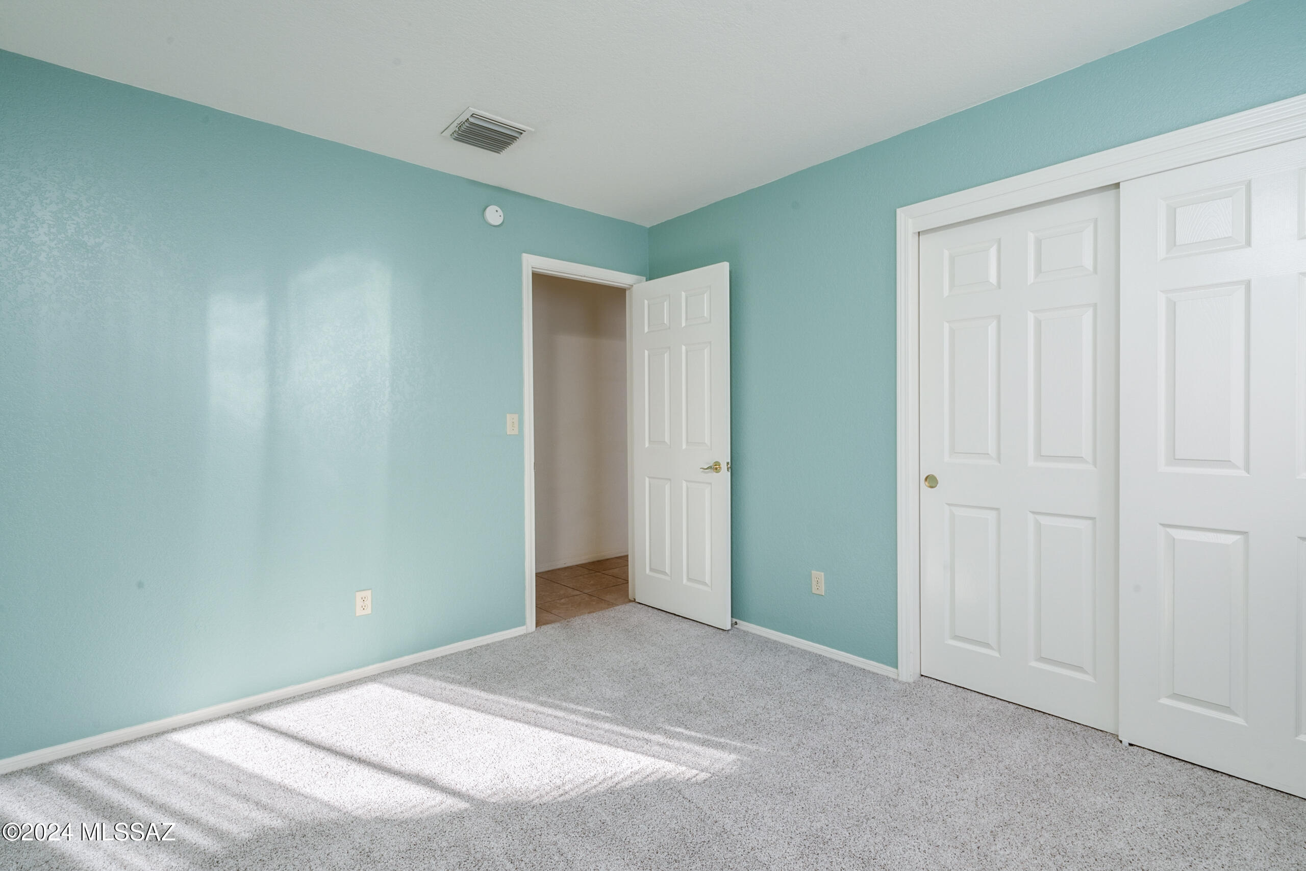 877 W Annandale Way