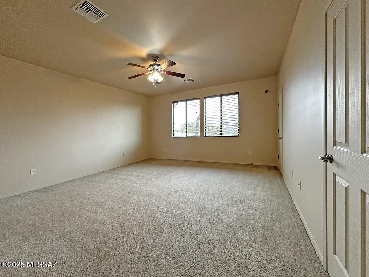 1554 N Lee Lofts Lane