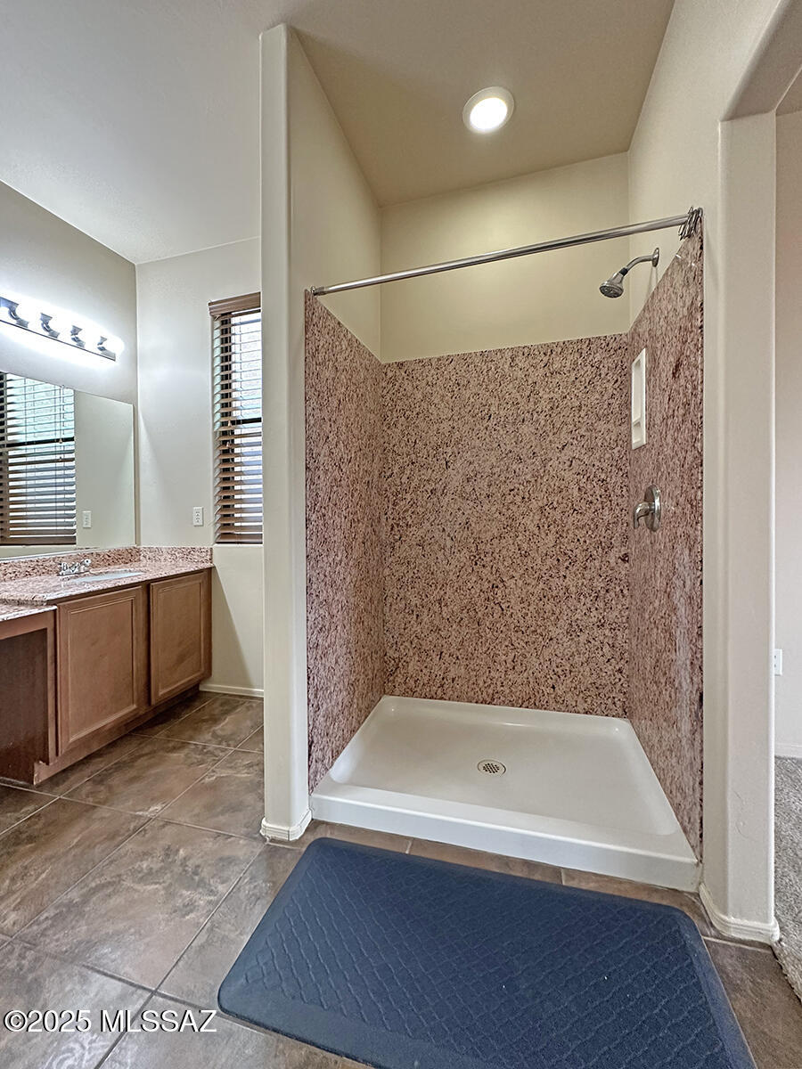 1554 N Lee Lofts Lane