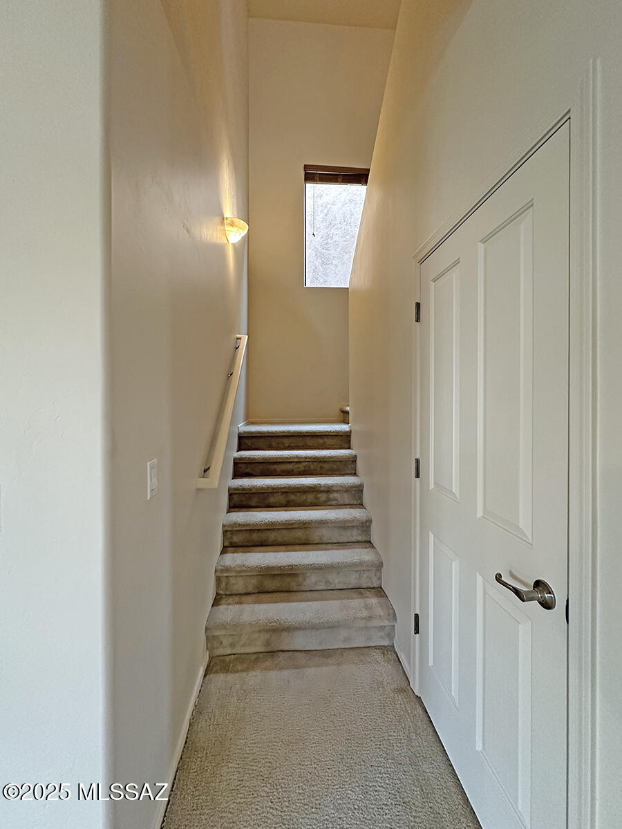 1554 N Lee Lofts Lane