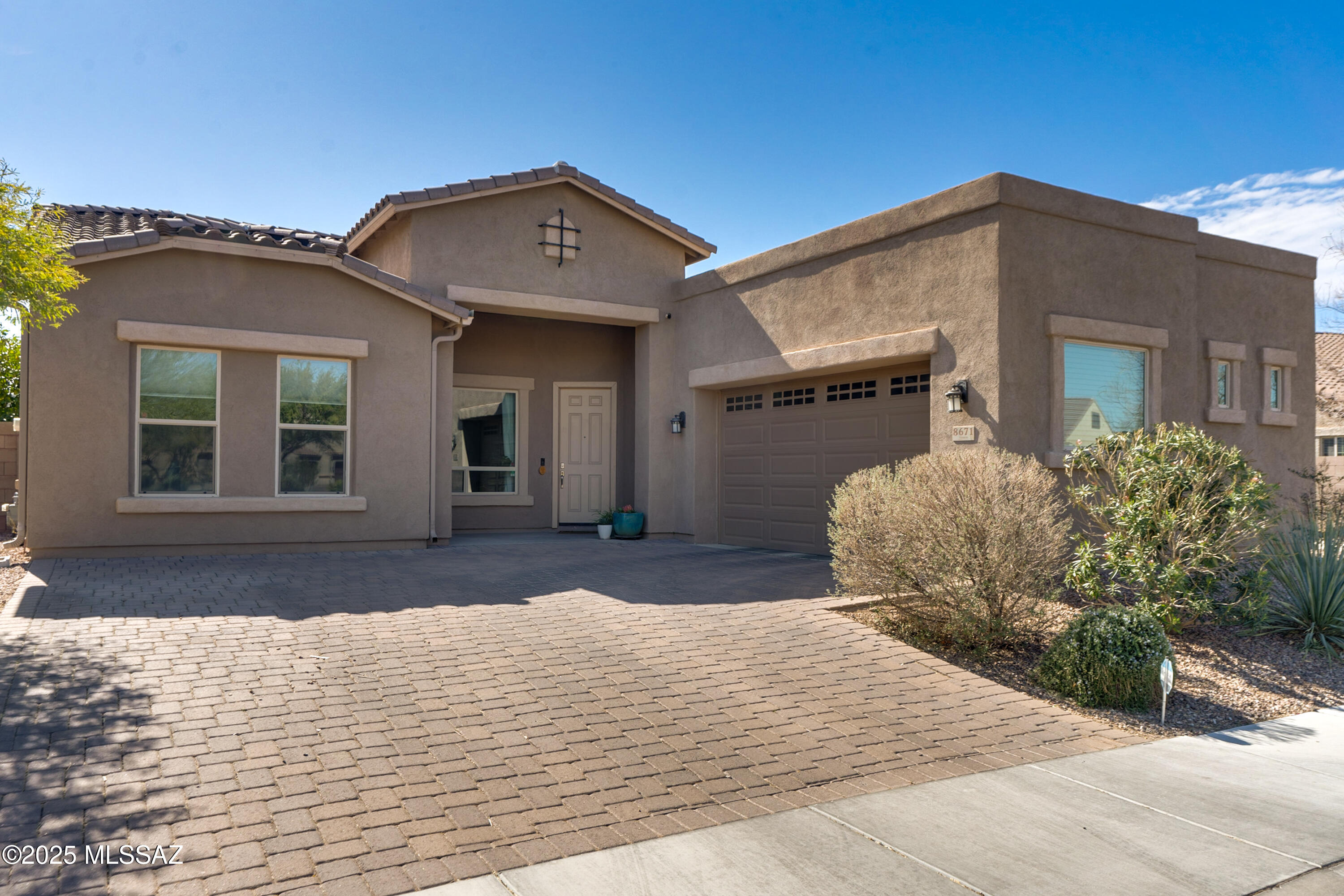 8671 W Cadwell Way