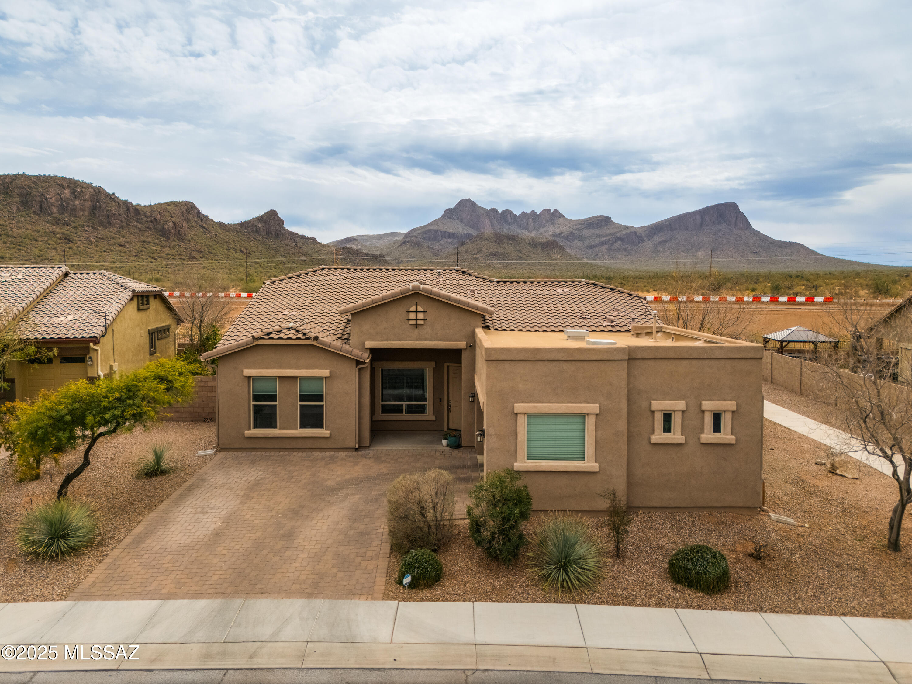 8671 W Cadwell Way