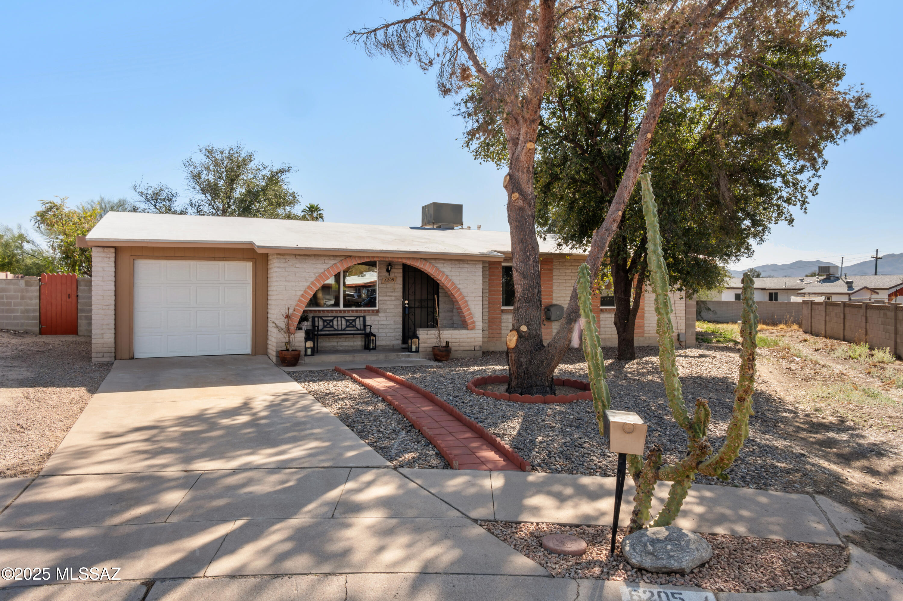 6205 N Carapan Place