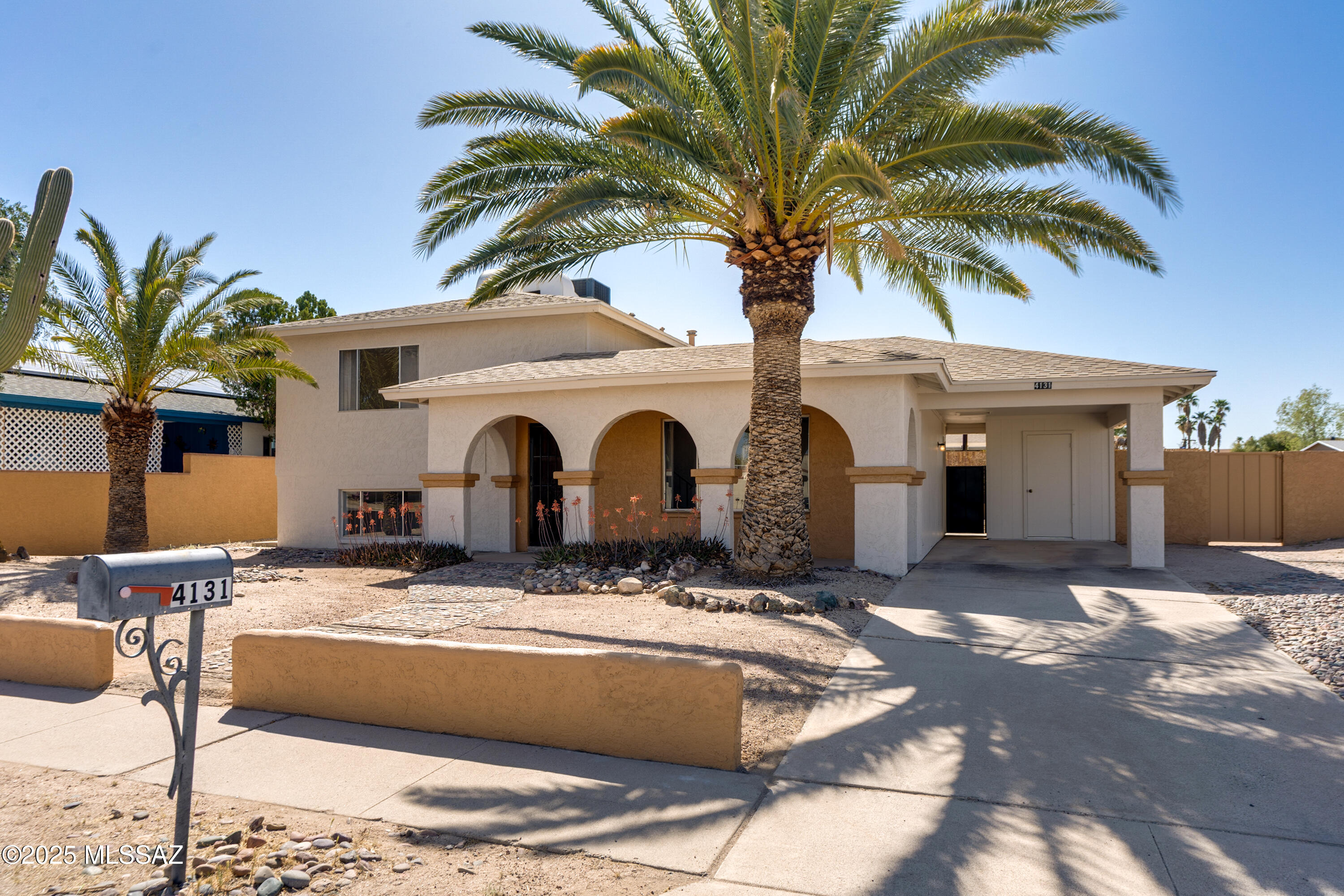 4131 W Orangewood Drive