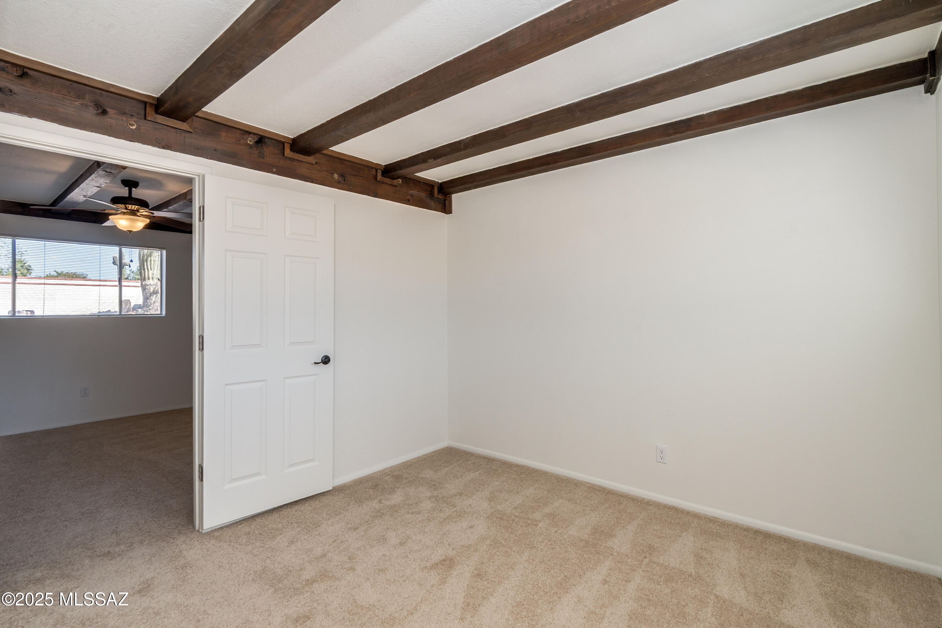 4131 W Orangewood Drive