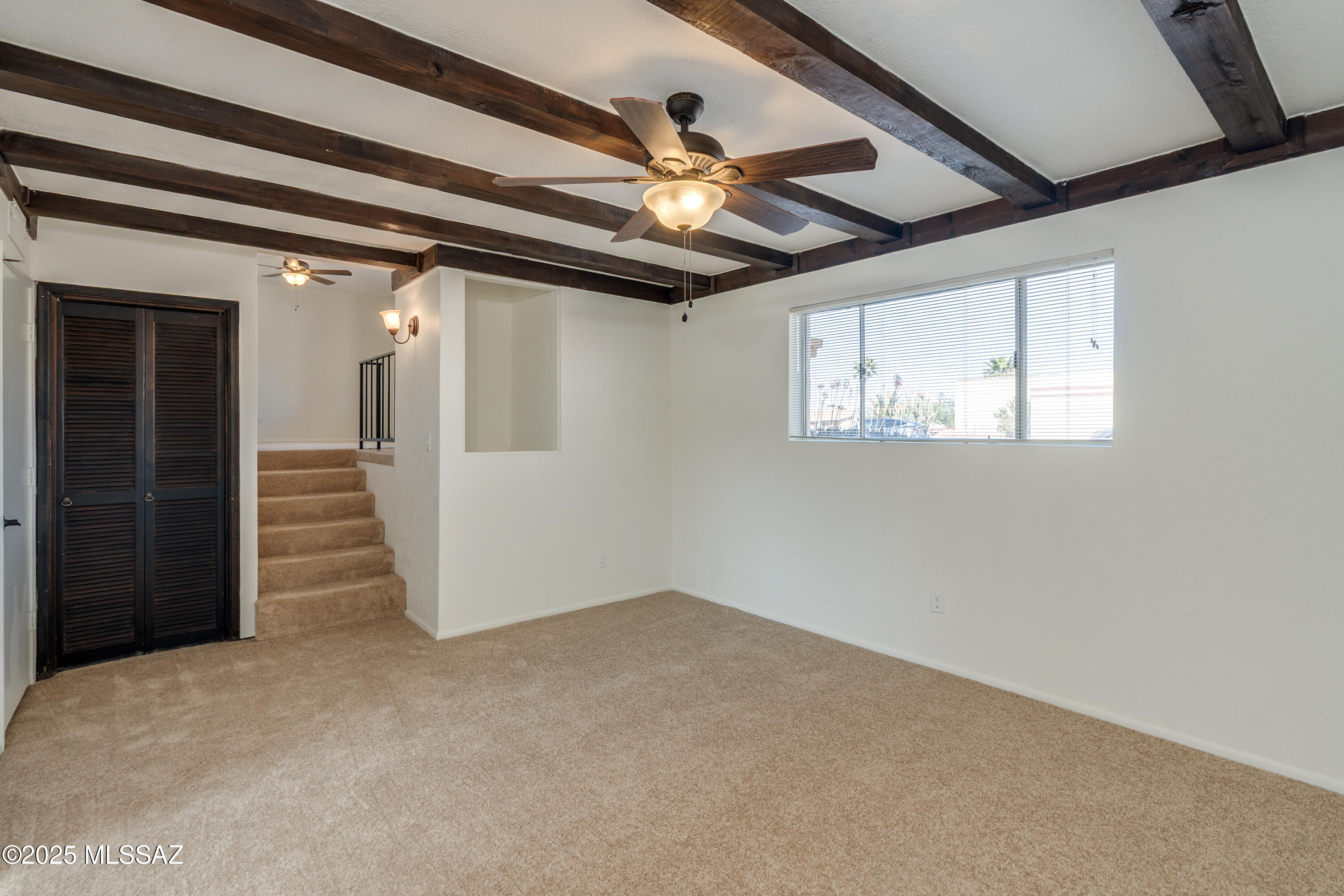 4131 W Orangewood Drive