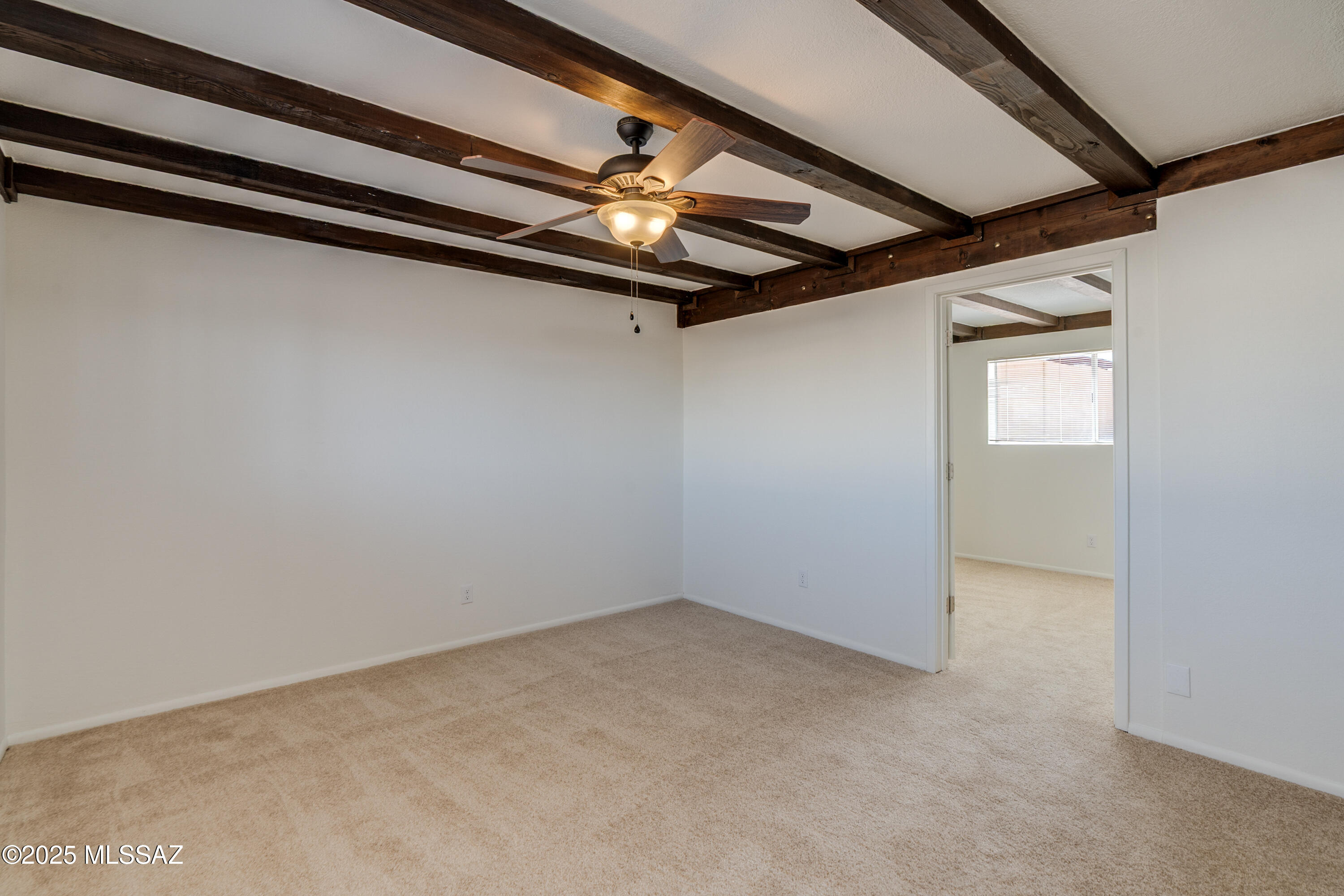 4131 W Orangewood Drive