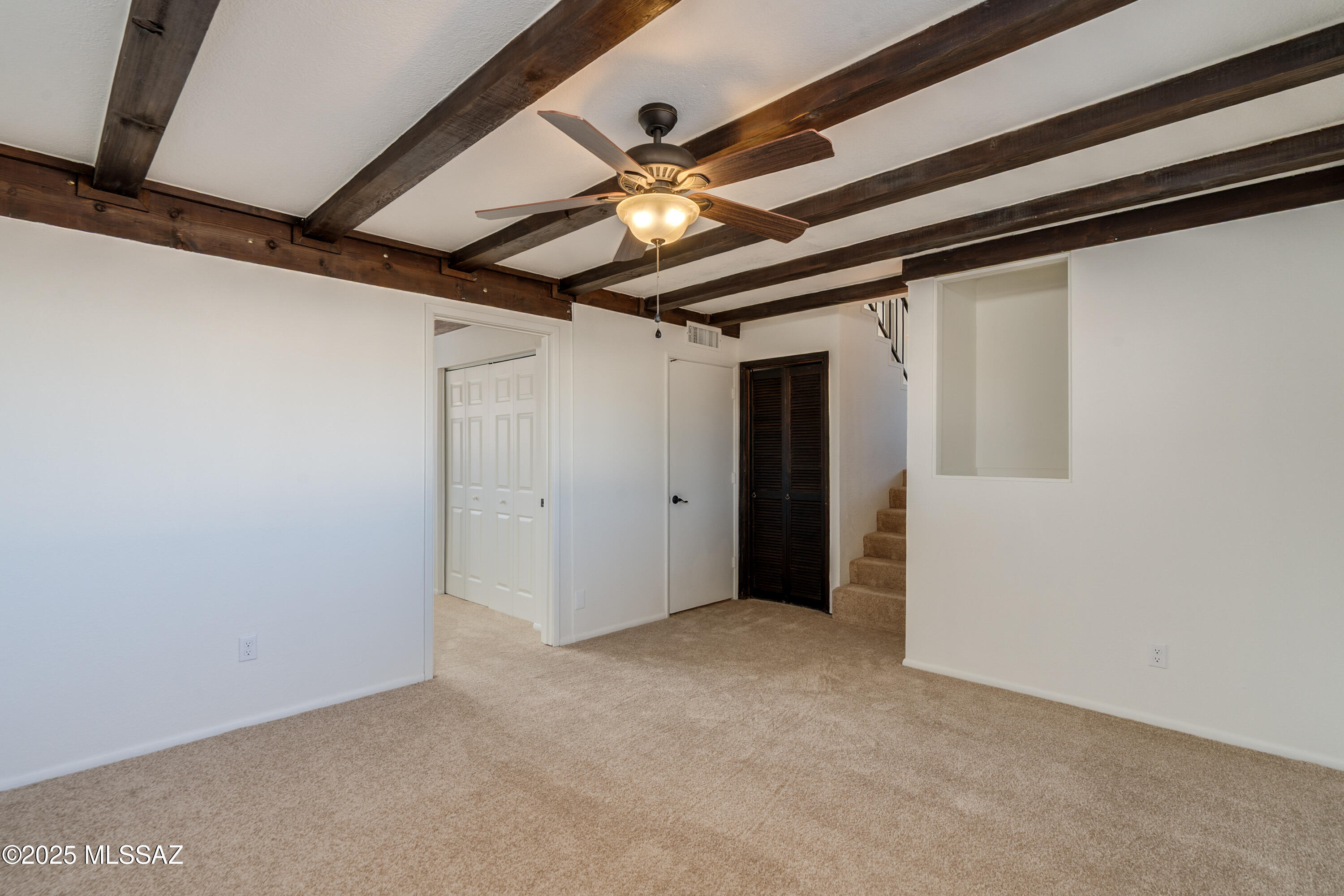 4131 W Orangewood Drive