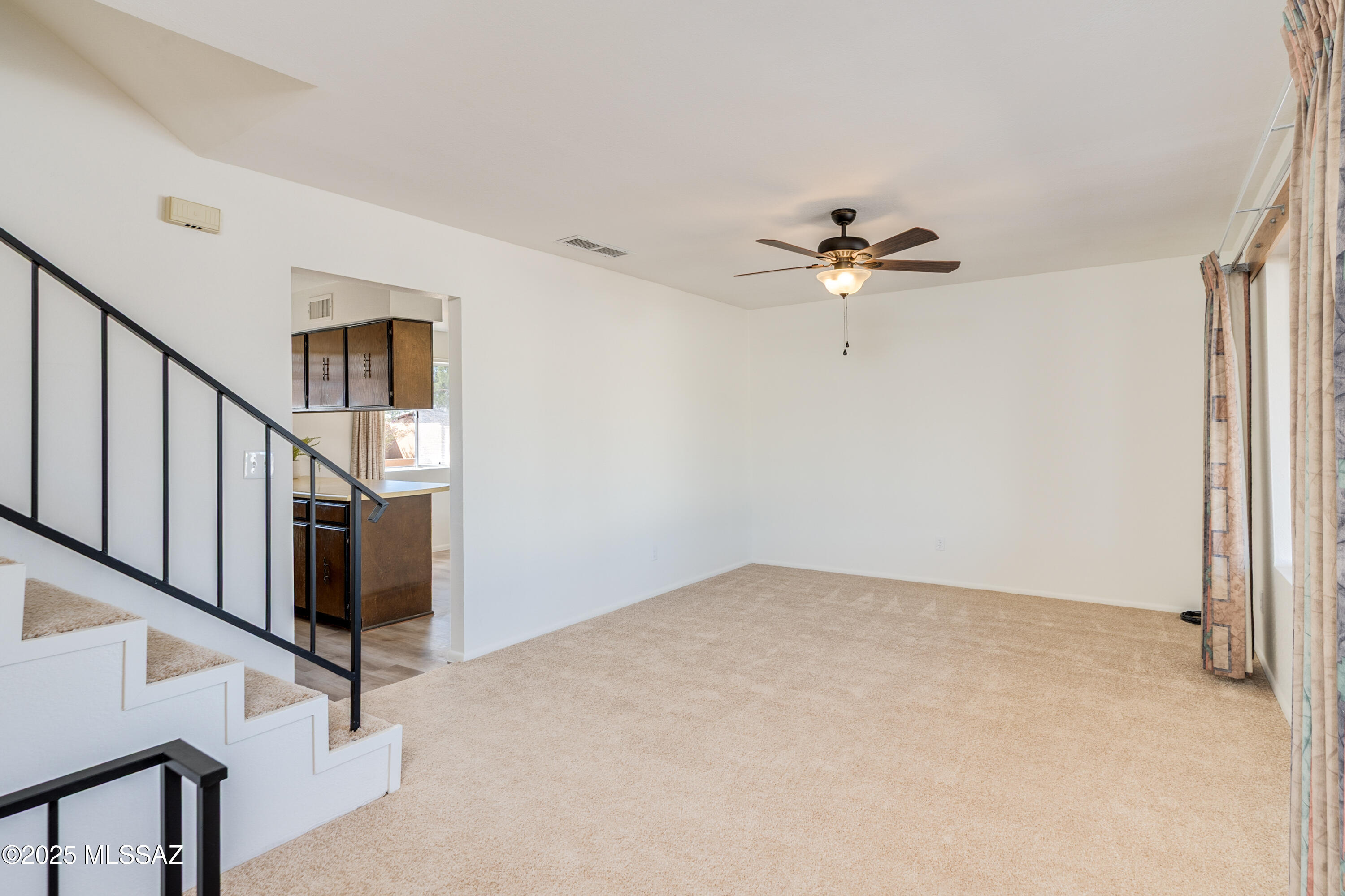 4131 W Orangewood Drive