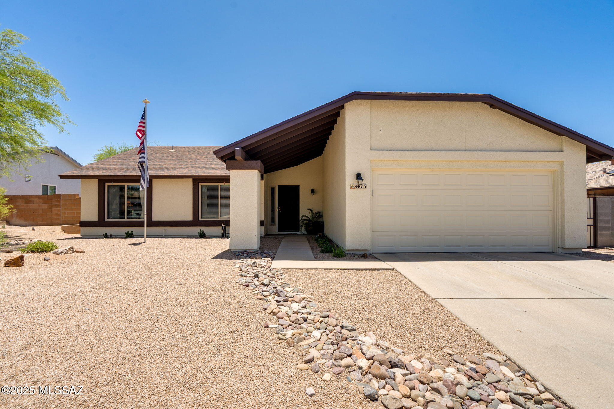 4813 W Snowberry Lane