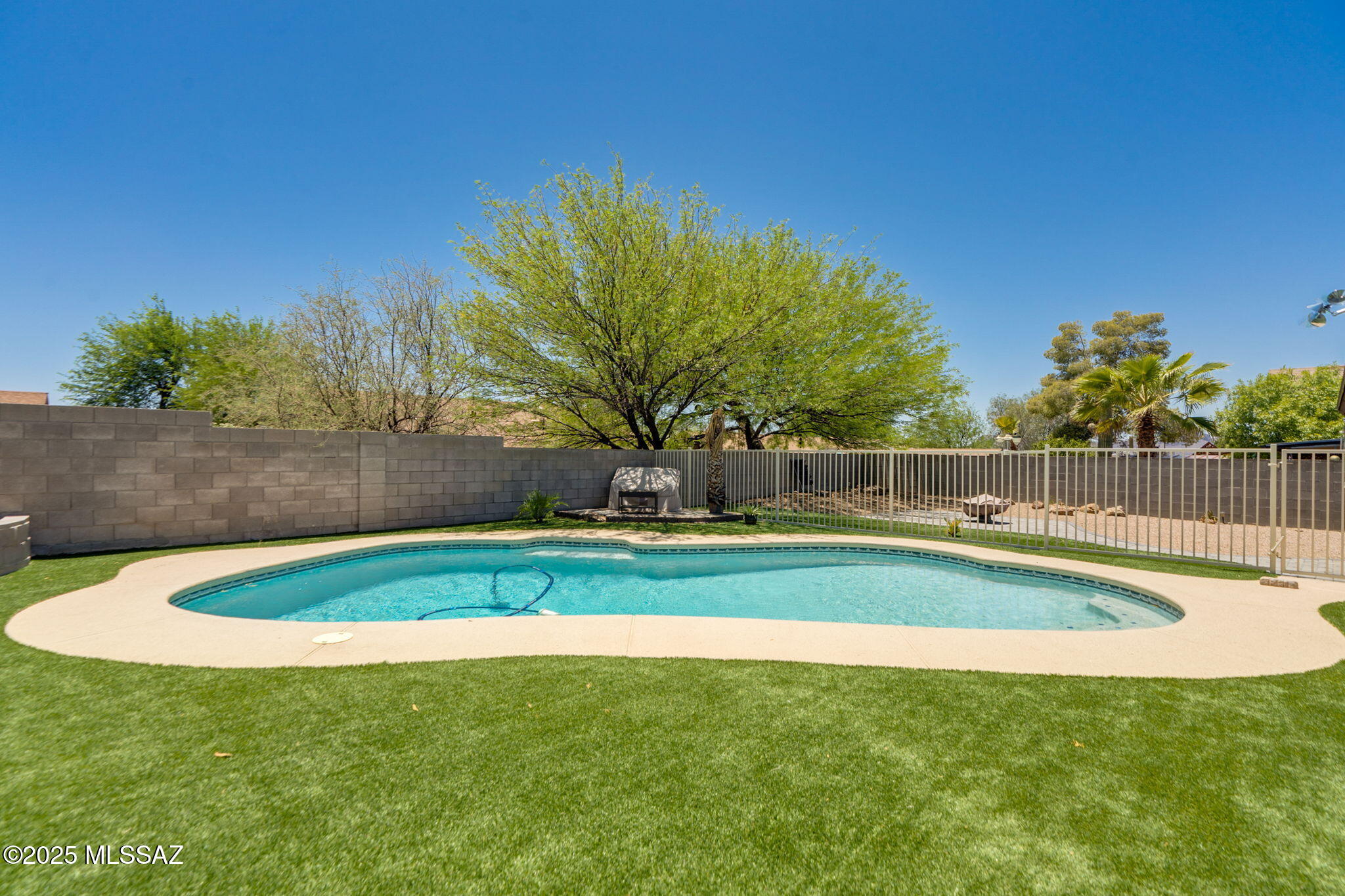 4813 W Snowberry Lane