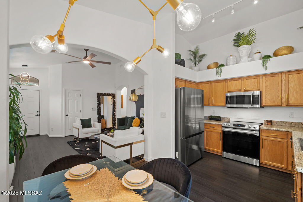 6148 W Van Dyke Court