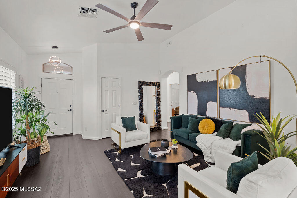 6148 W Van Dyke Court