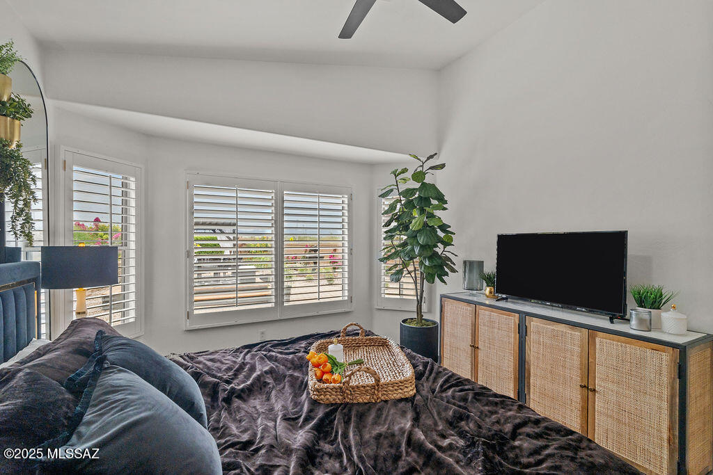 6148 W Van Dyke Court