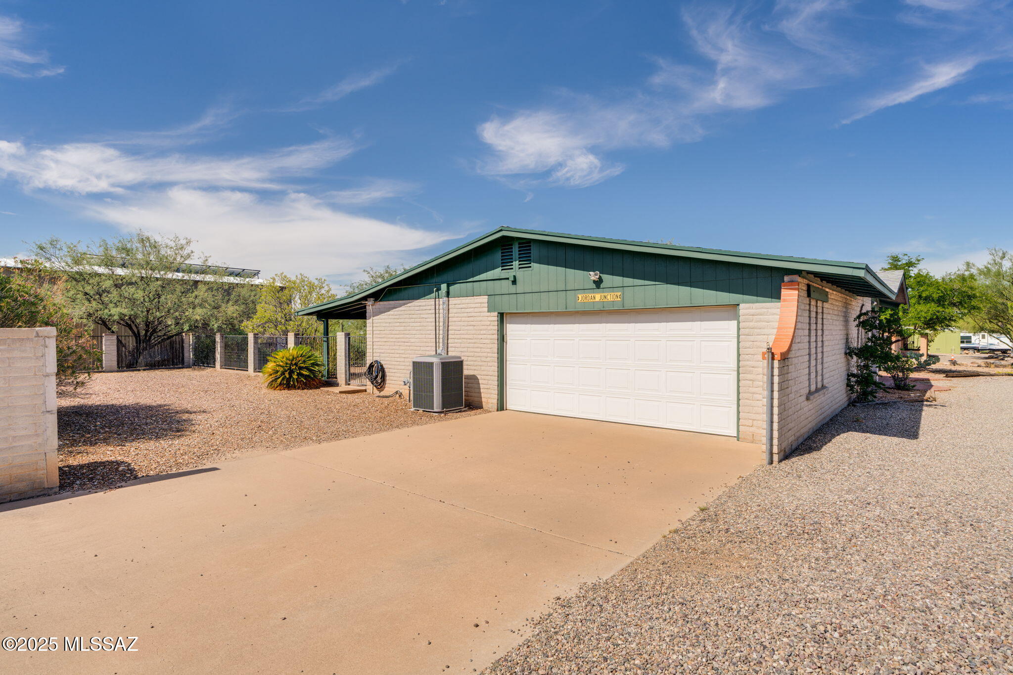 751 W Cool Drive