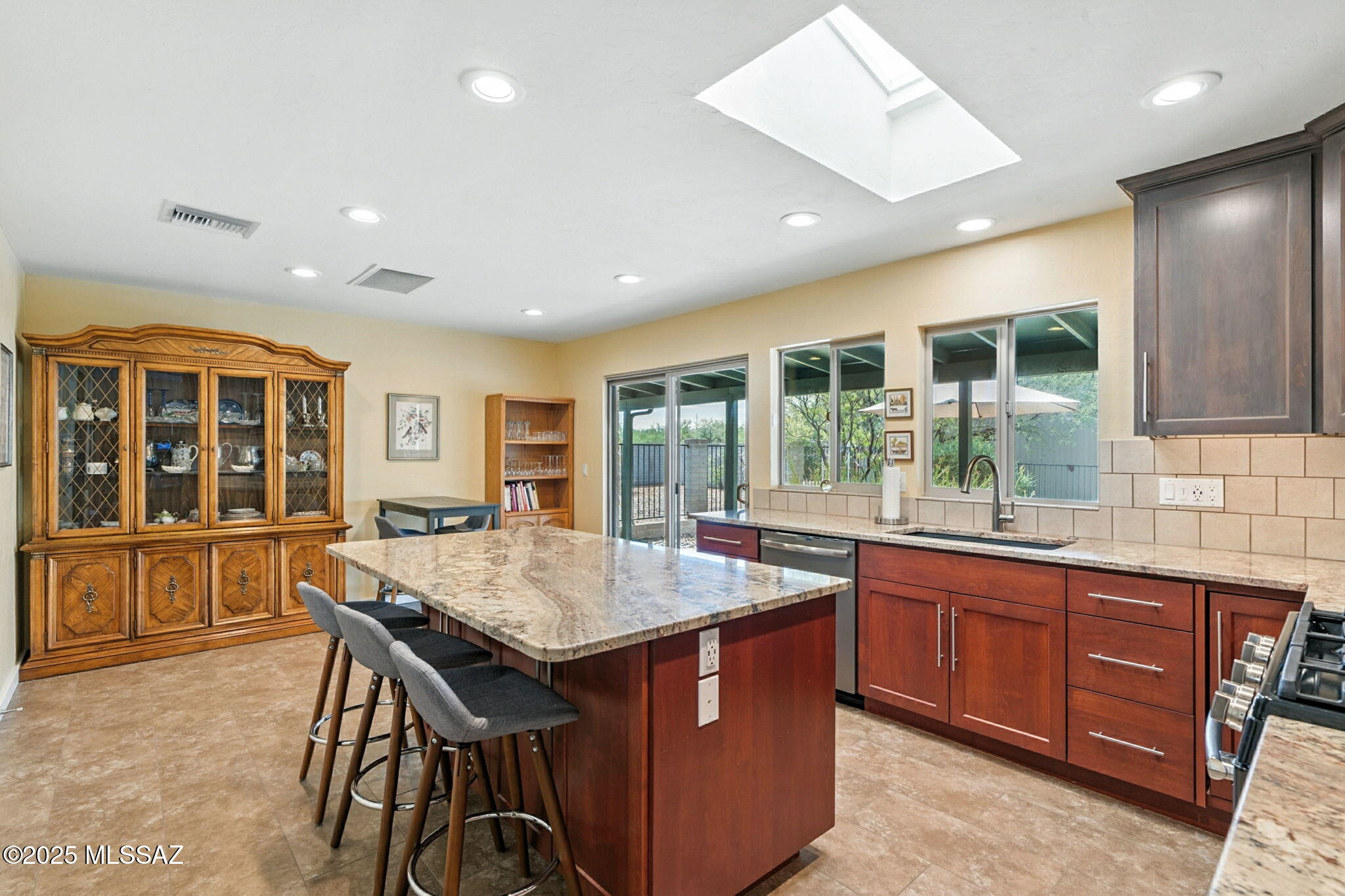 751 W Cool Drive