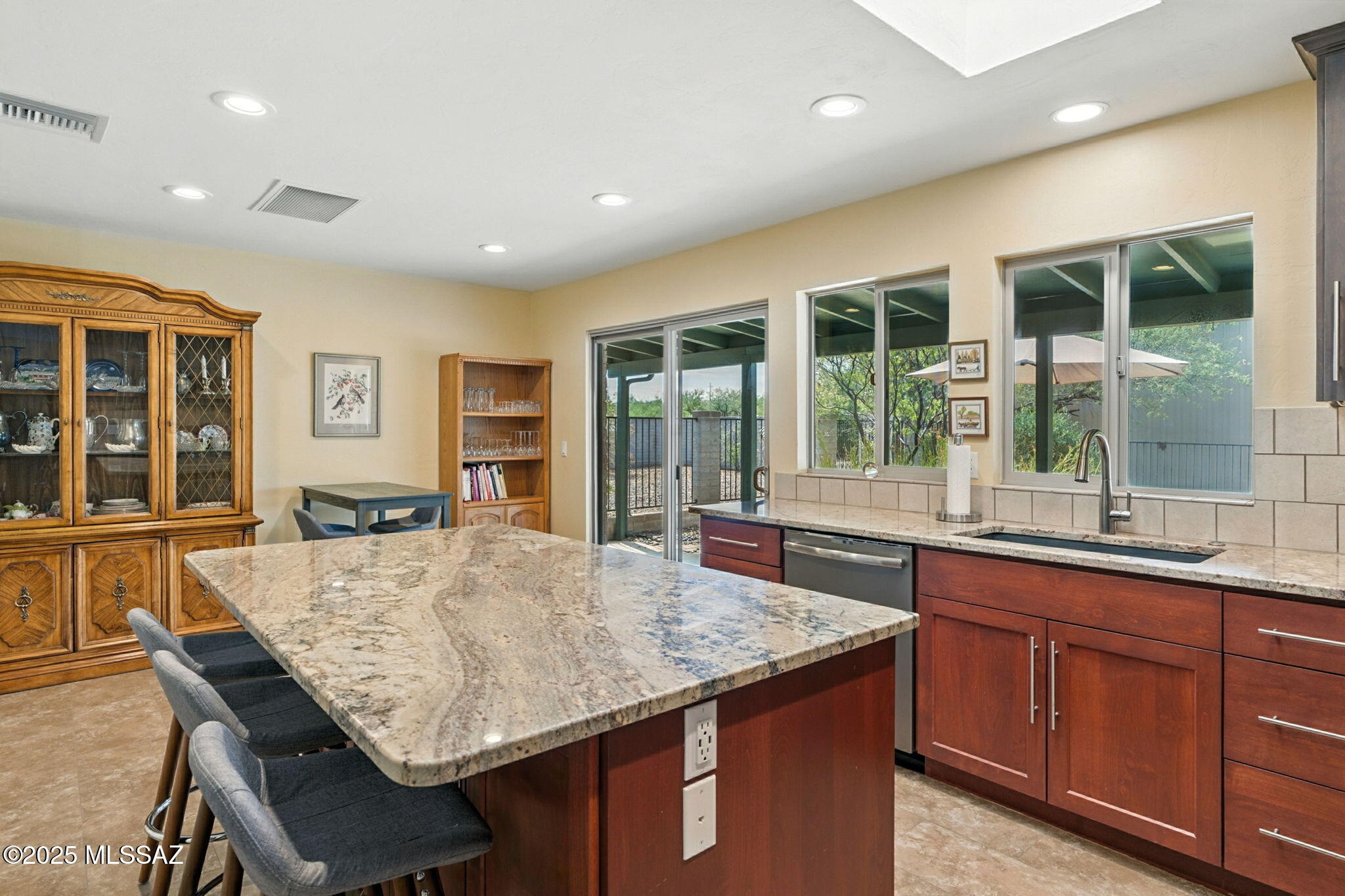 751 W Cool Drive
