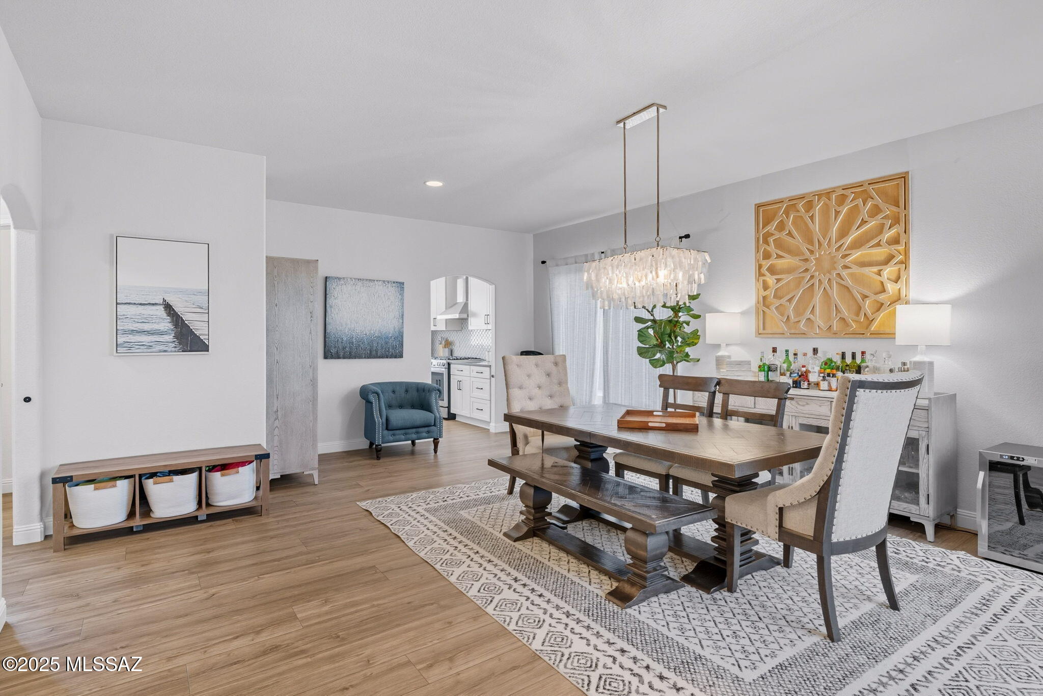 7831 E Calle Del Minique
