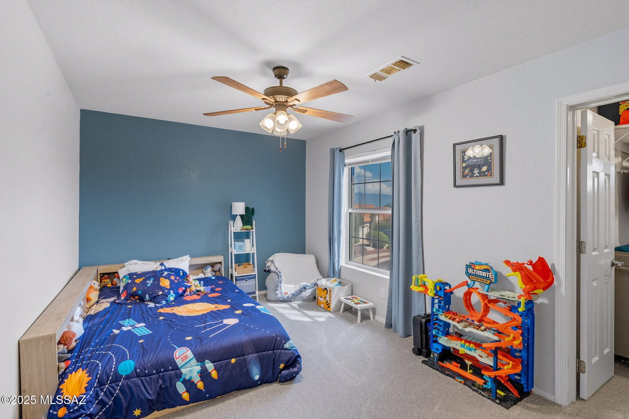 7831 E Calle Del Minique
