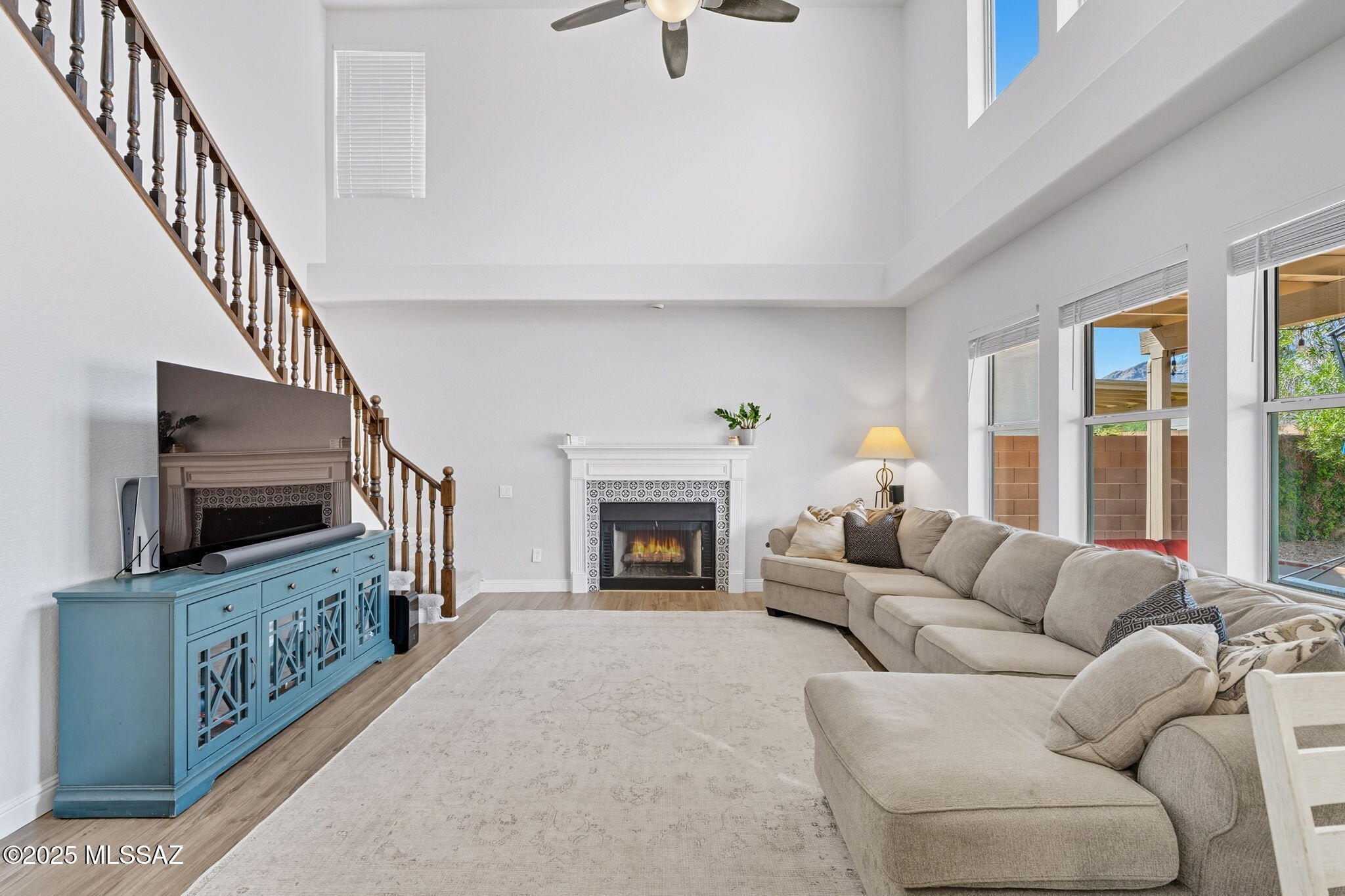 7831 E Calle Del Minique