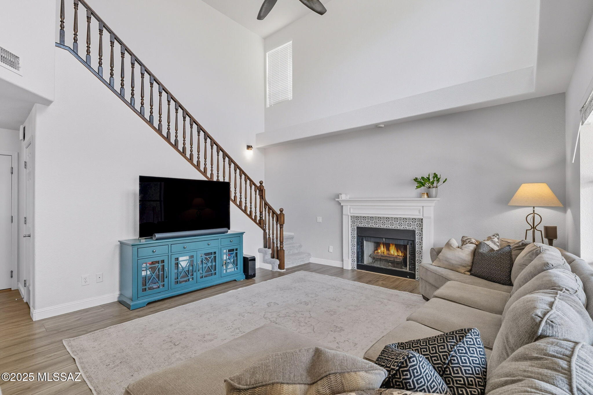 7831 E Calle Del Minique