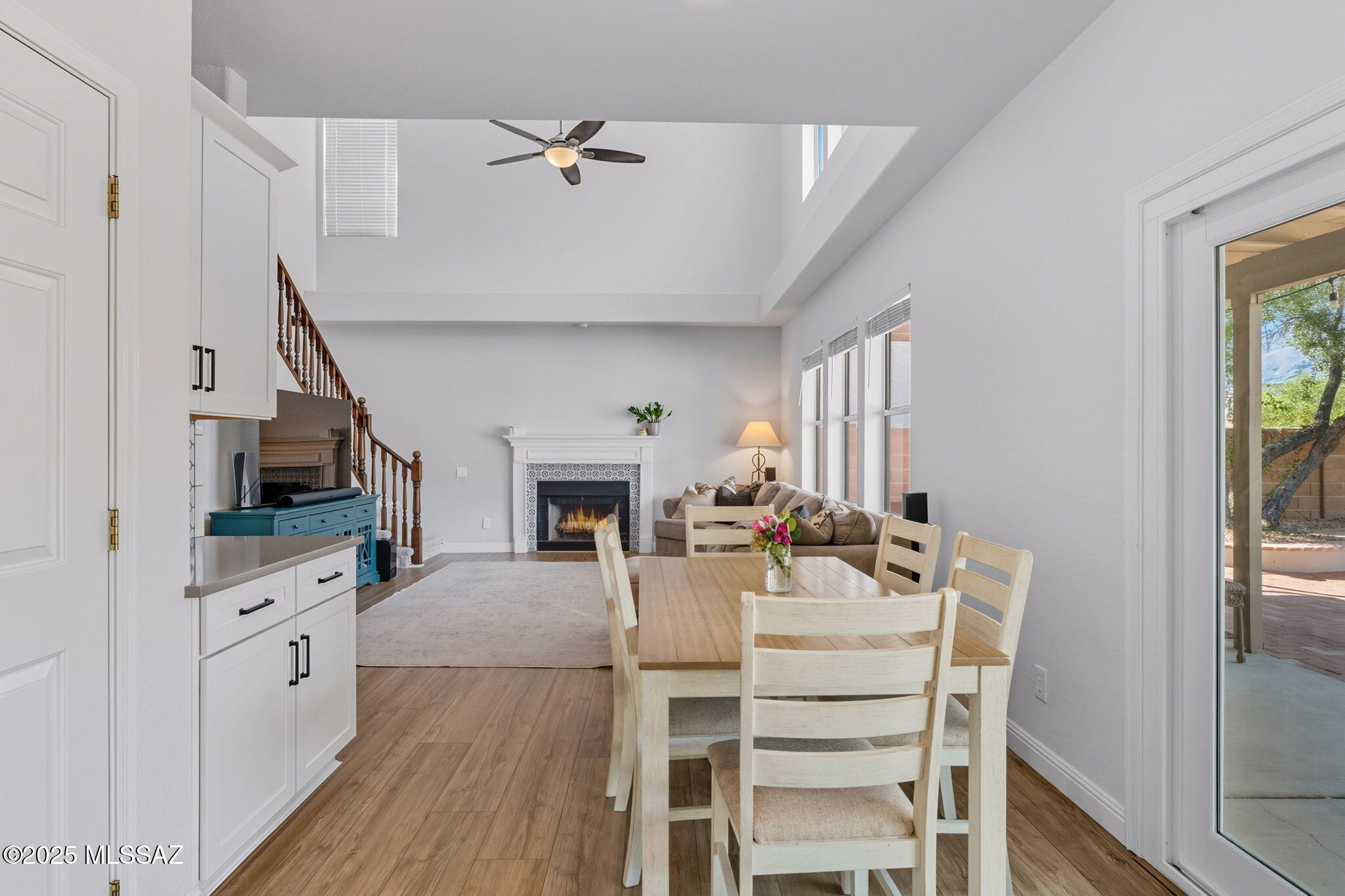 7831 E Calle Del Minique