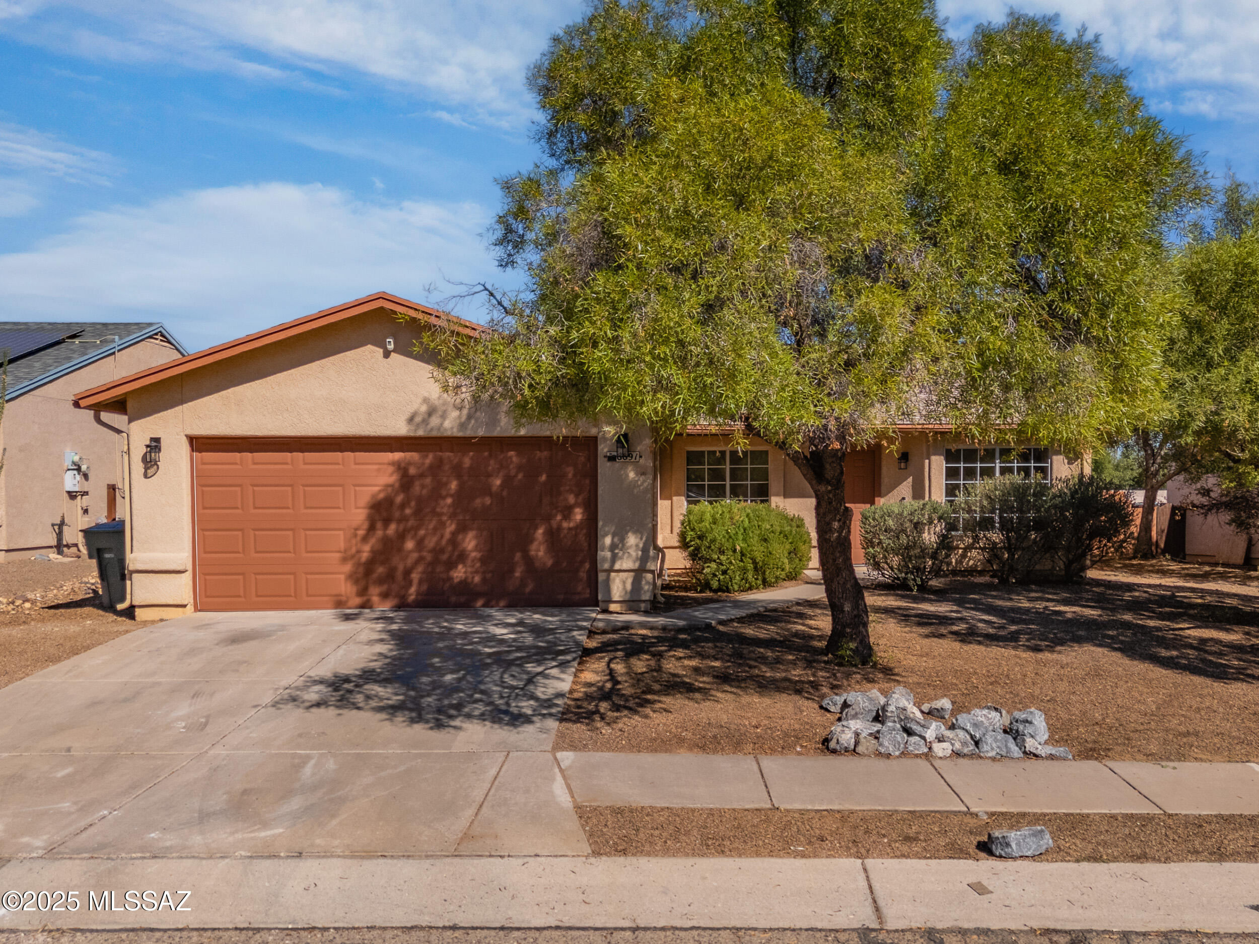8891 E Pomegranate Street