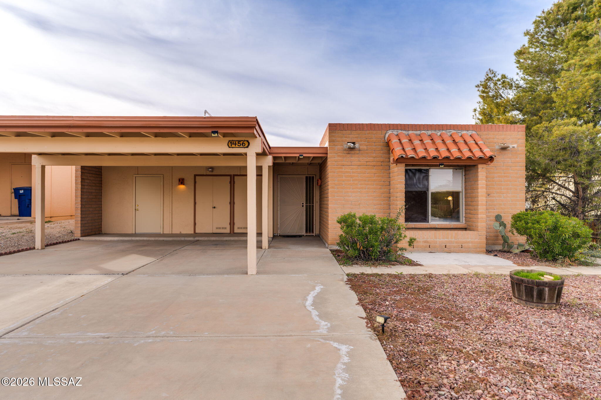 1456 S Moonlight Drive