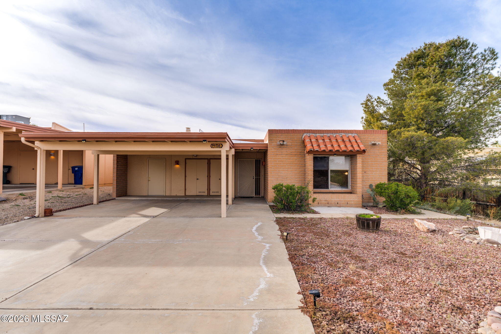 1456 S Moonlight Drive