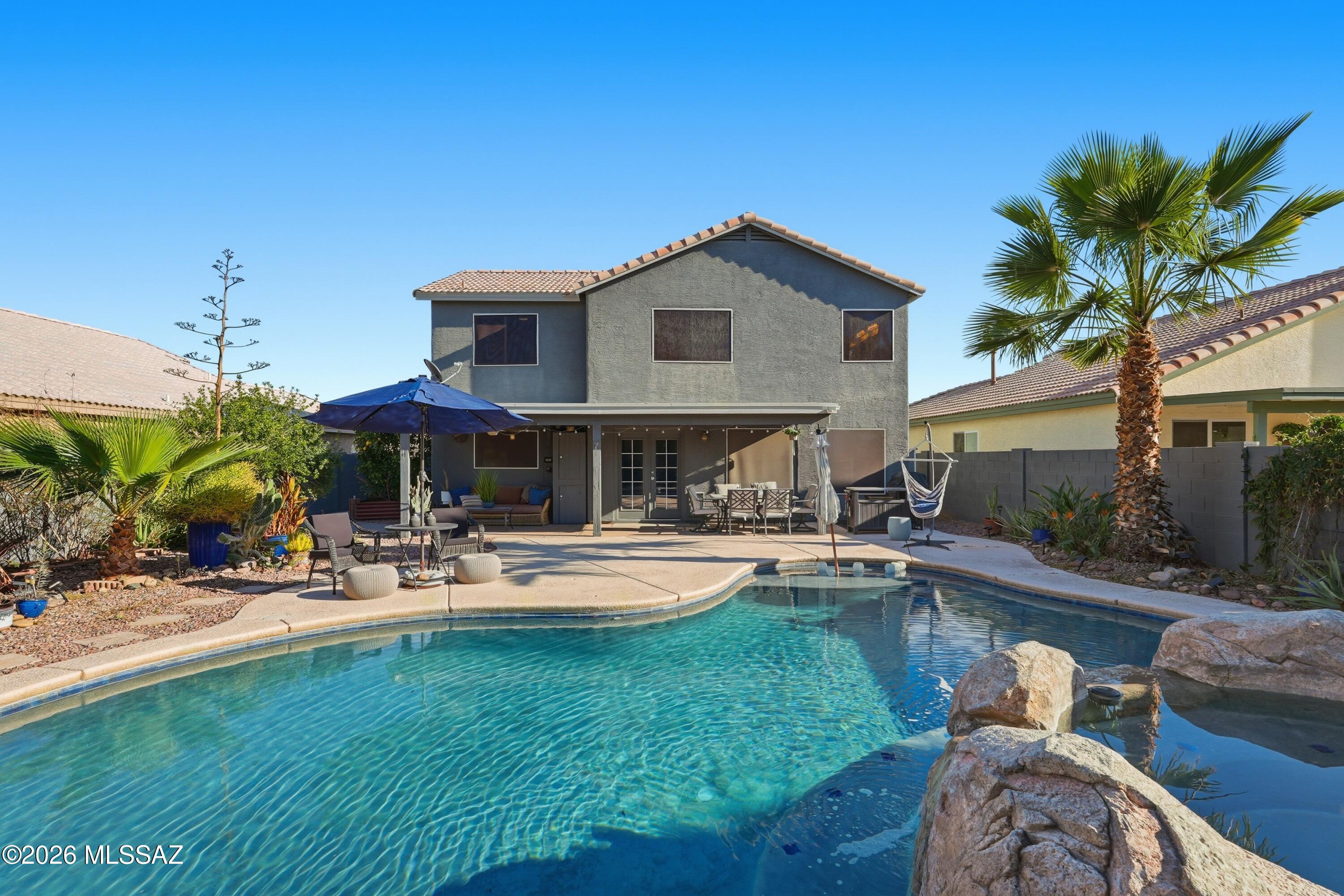 6734 W Nueva Vista Drive