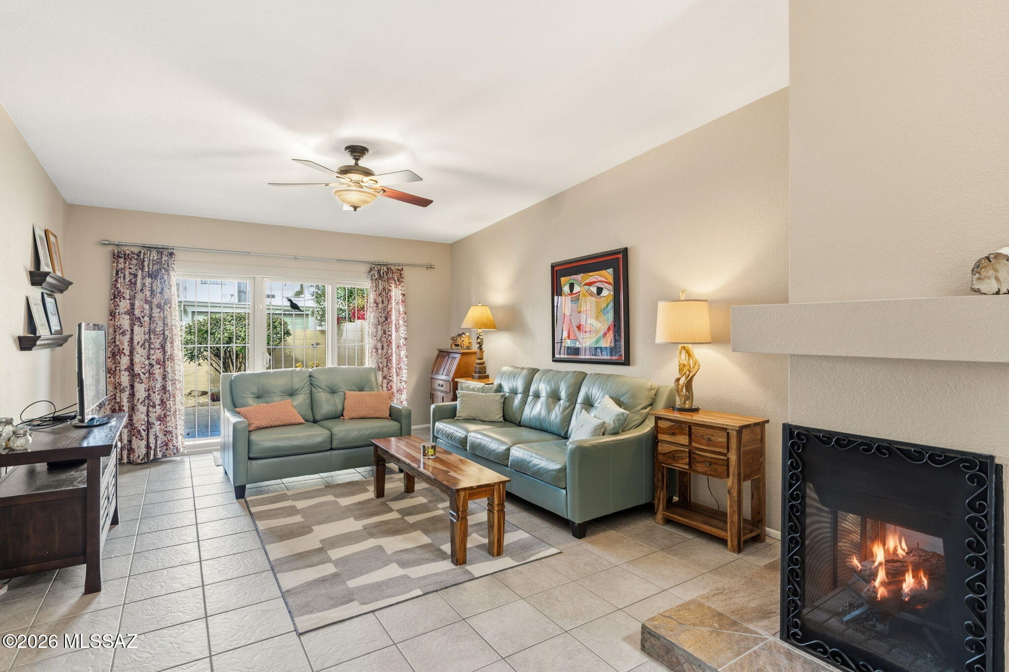 706 W Rushwood Drive