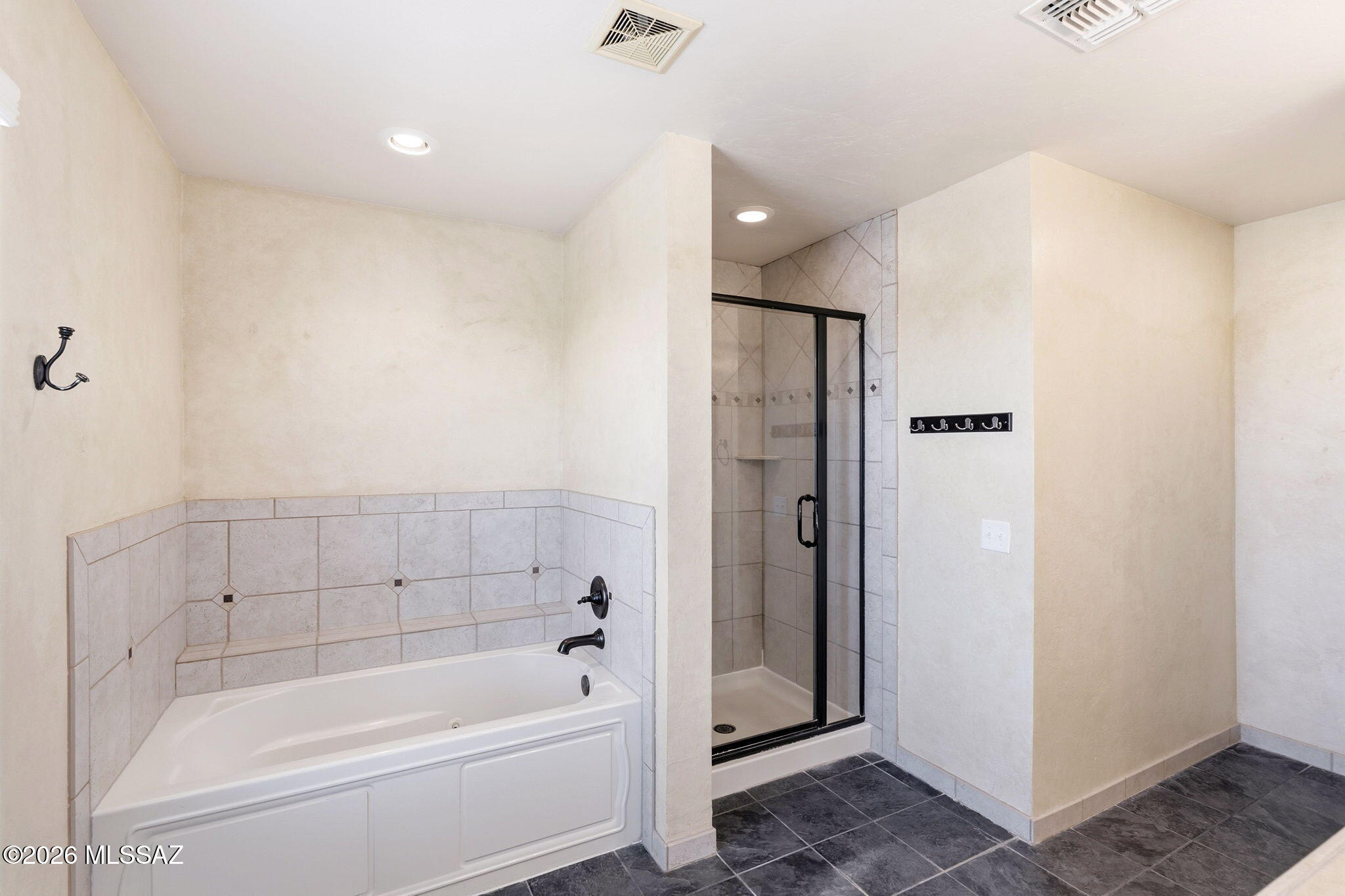 5752 W King Snake Drive