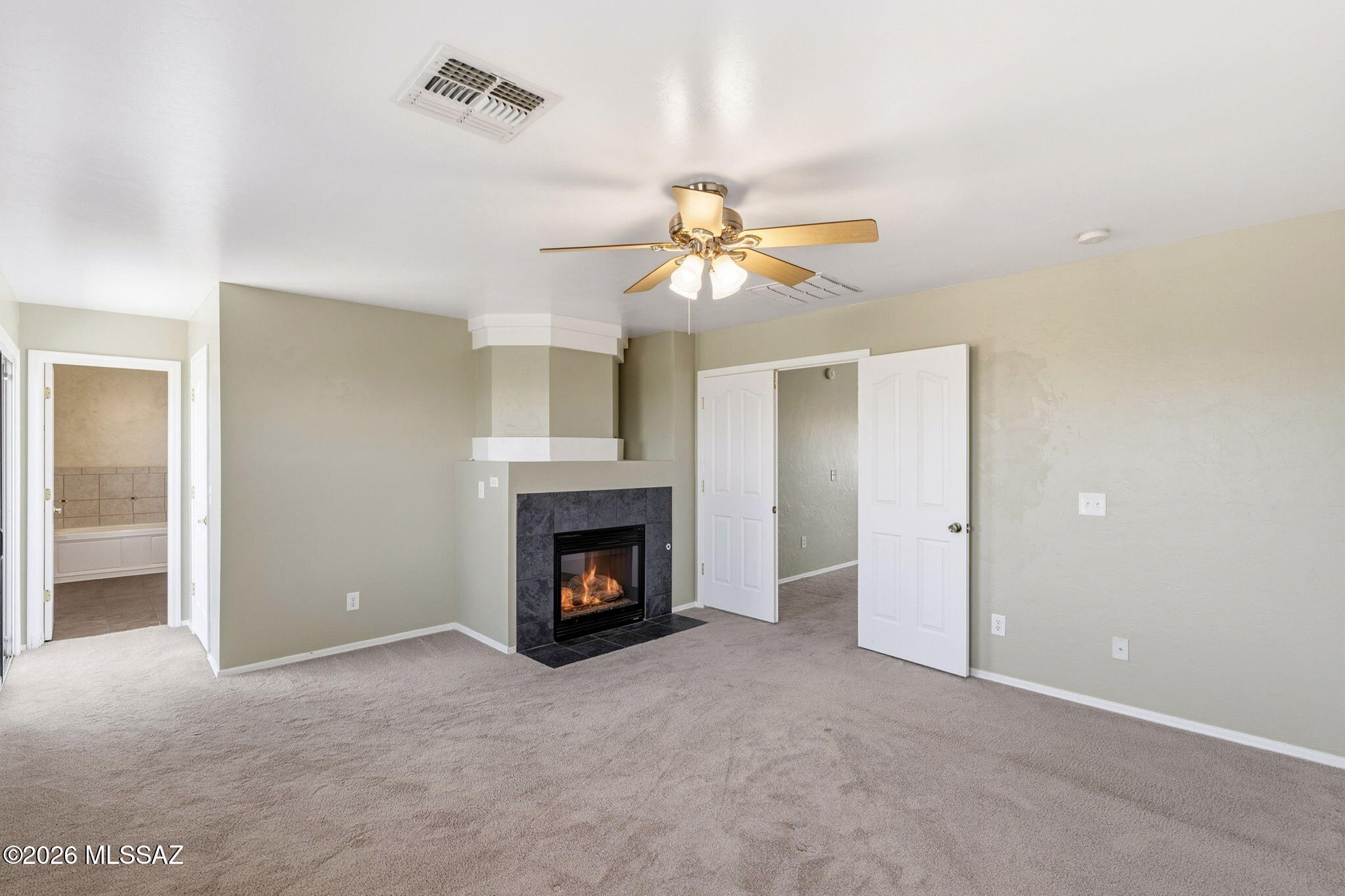 5752 W King Snake Drive