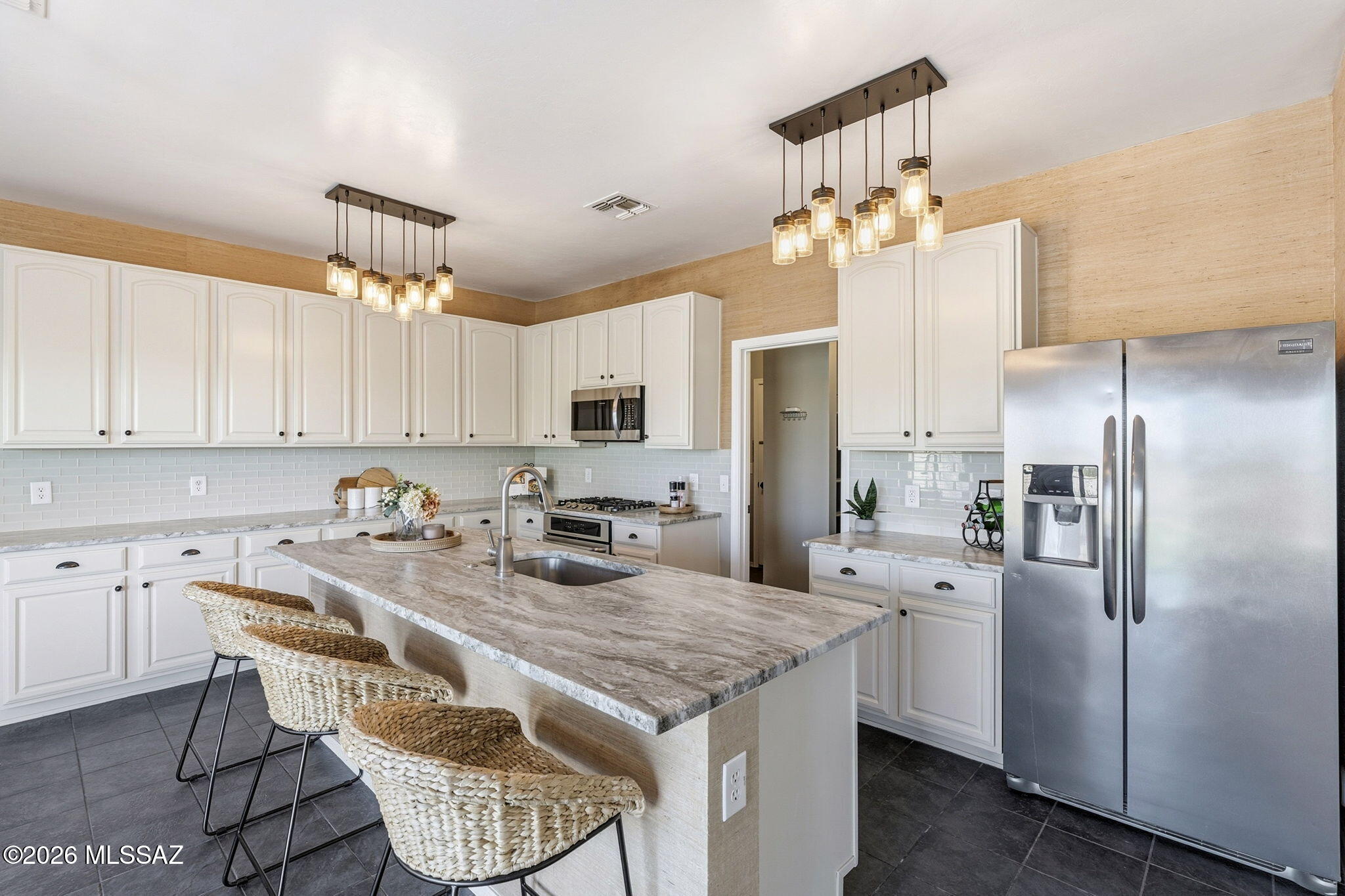 5752 W King Snake Drive