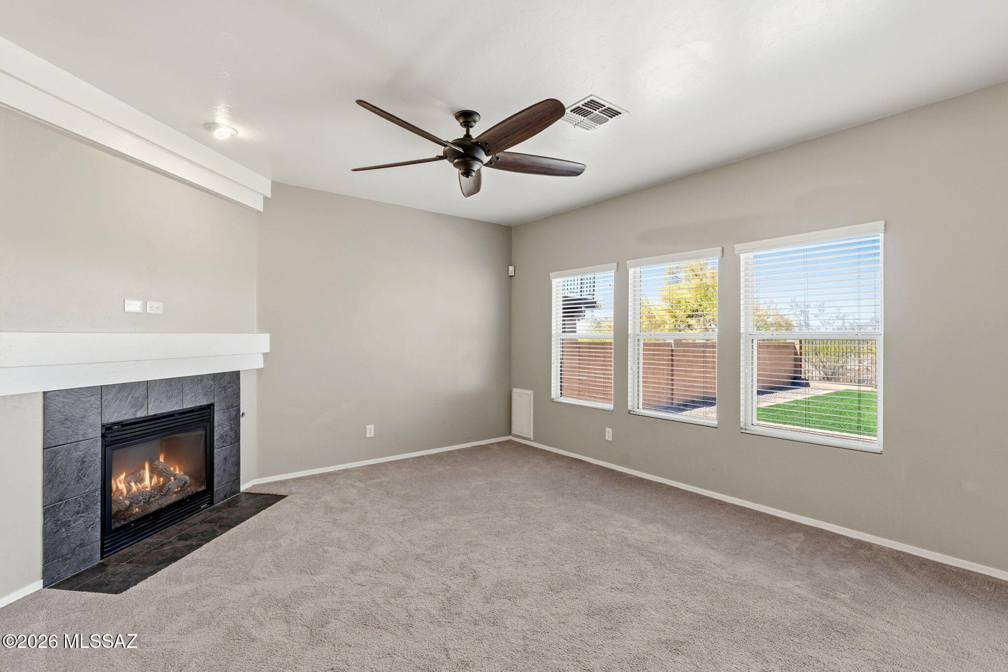 5752 W King Snake Drive