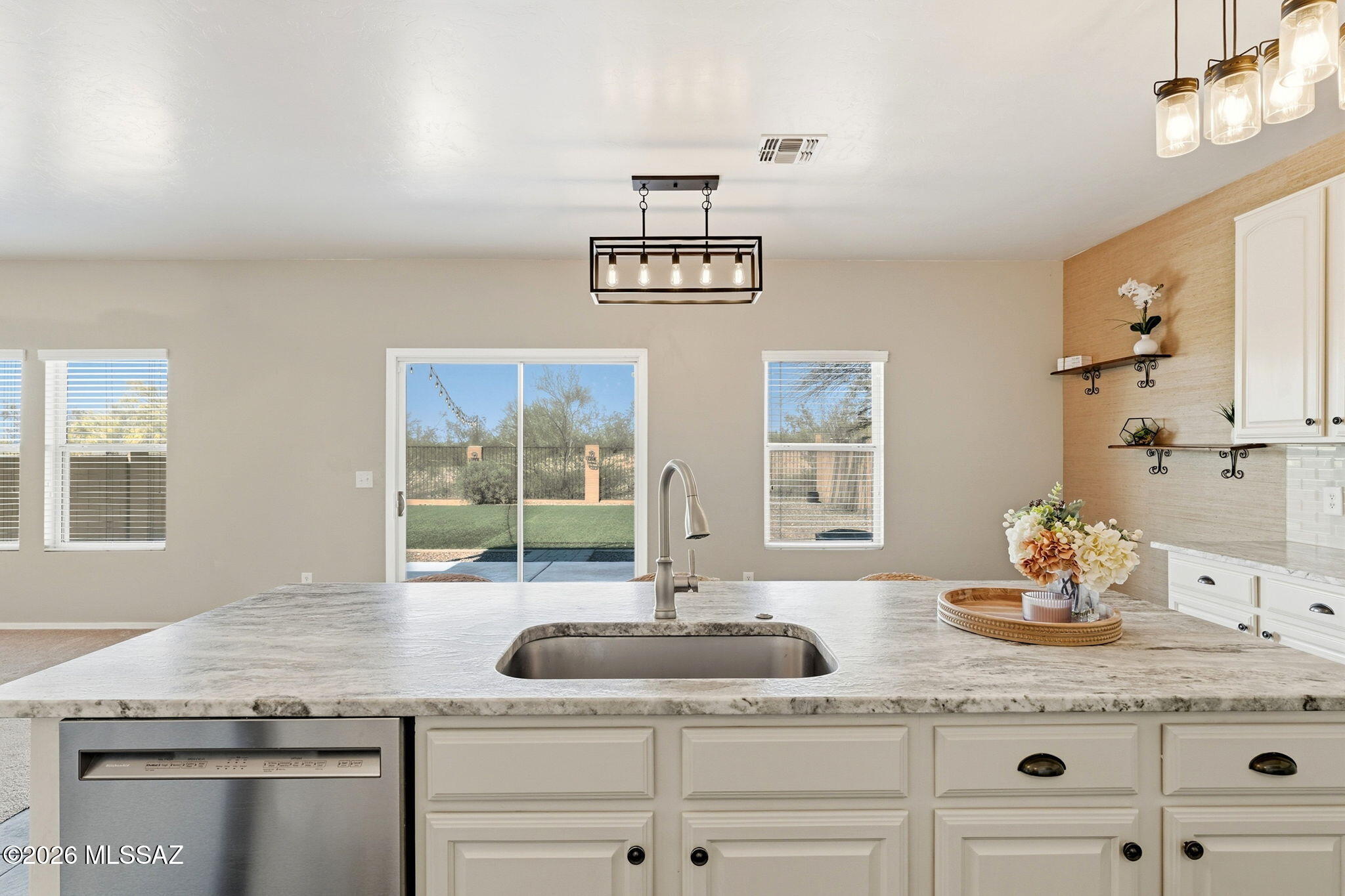 5752 W King Snake Drive