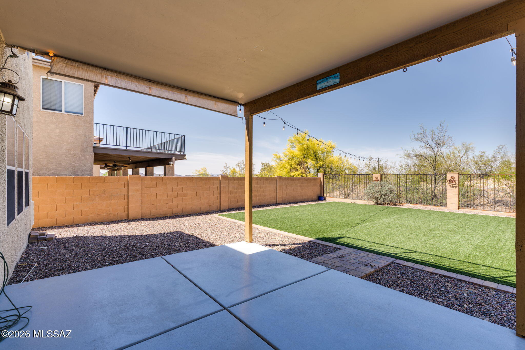 5752 W King Snake Drive
