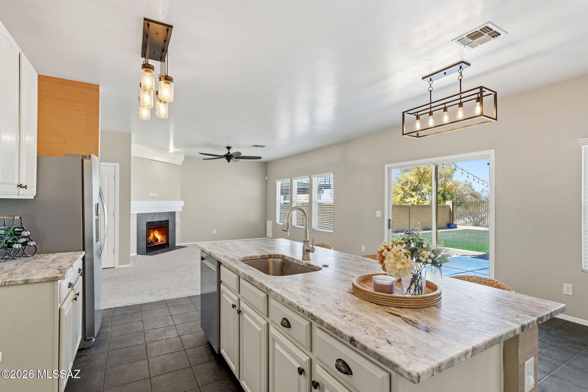 5752 W King Snake Drive