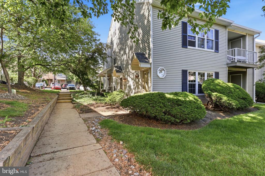1708 SOCIETY PLACE