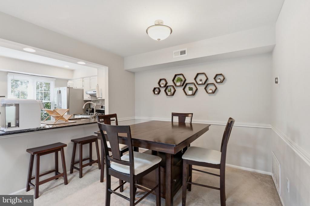 1708 SOCIETY PLACE