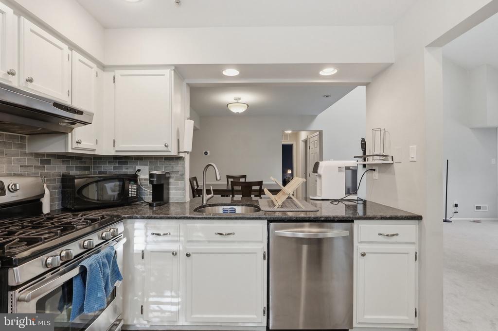 1708 SOCIETY PLACE