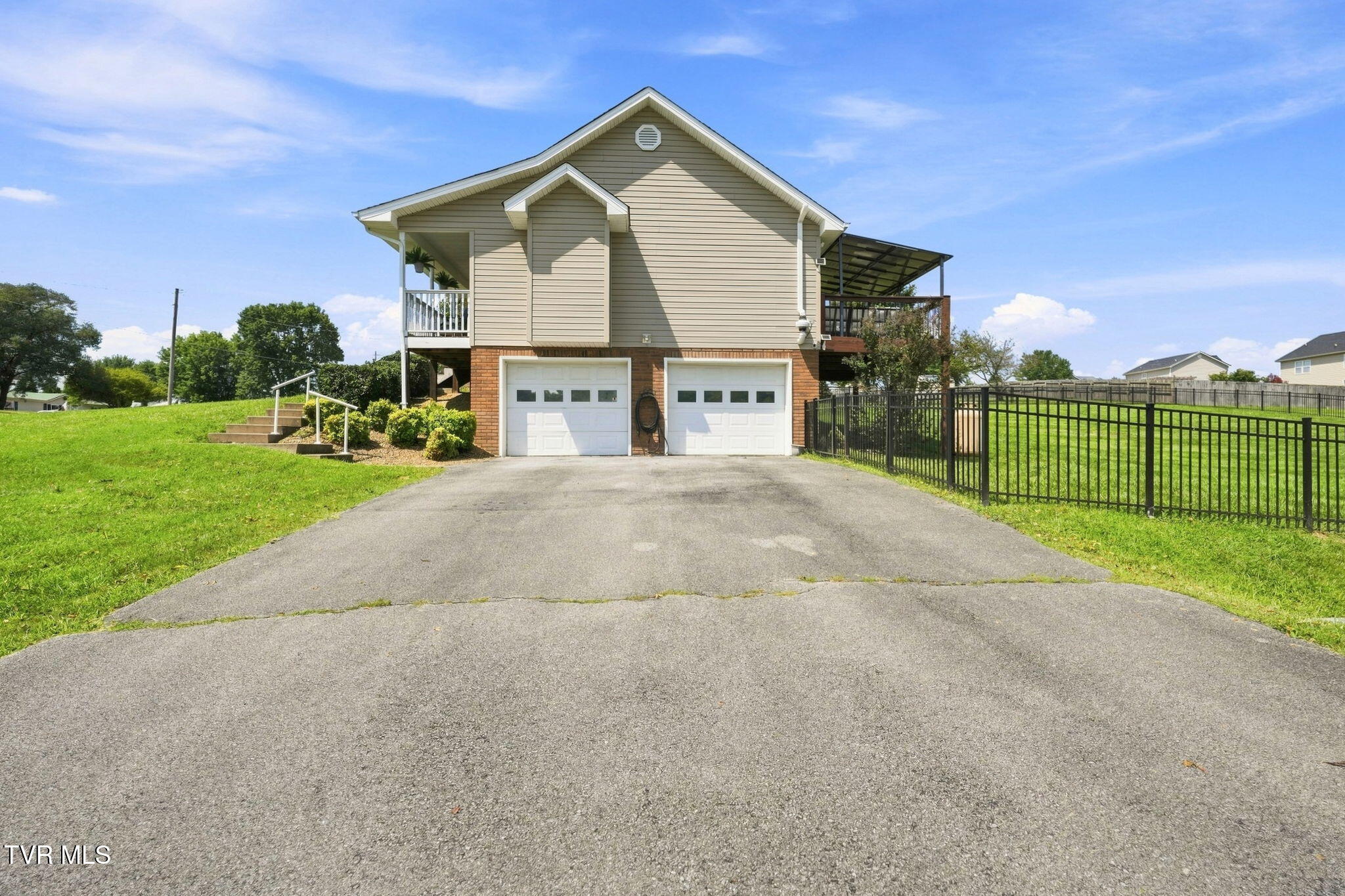 221 Douglas Chapel Road