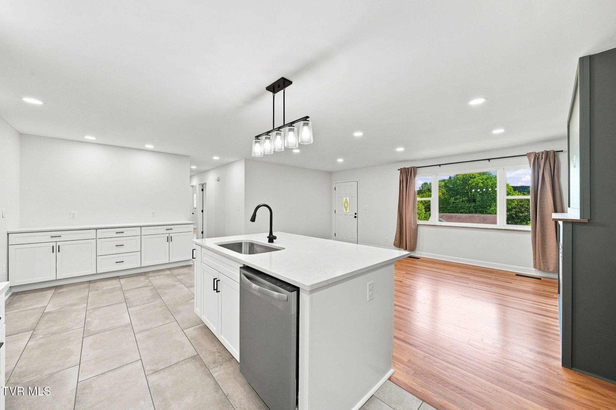 4514 Harbor Drive