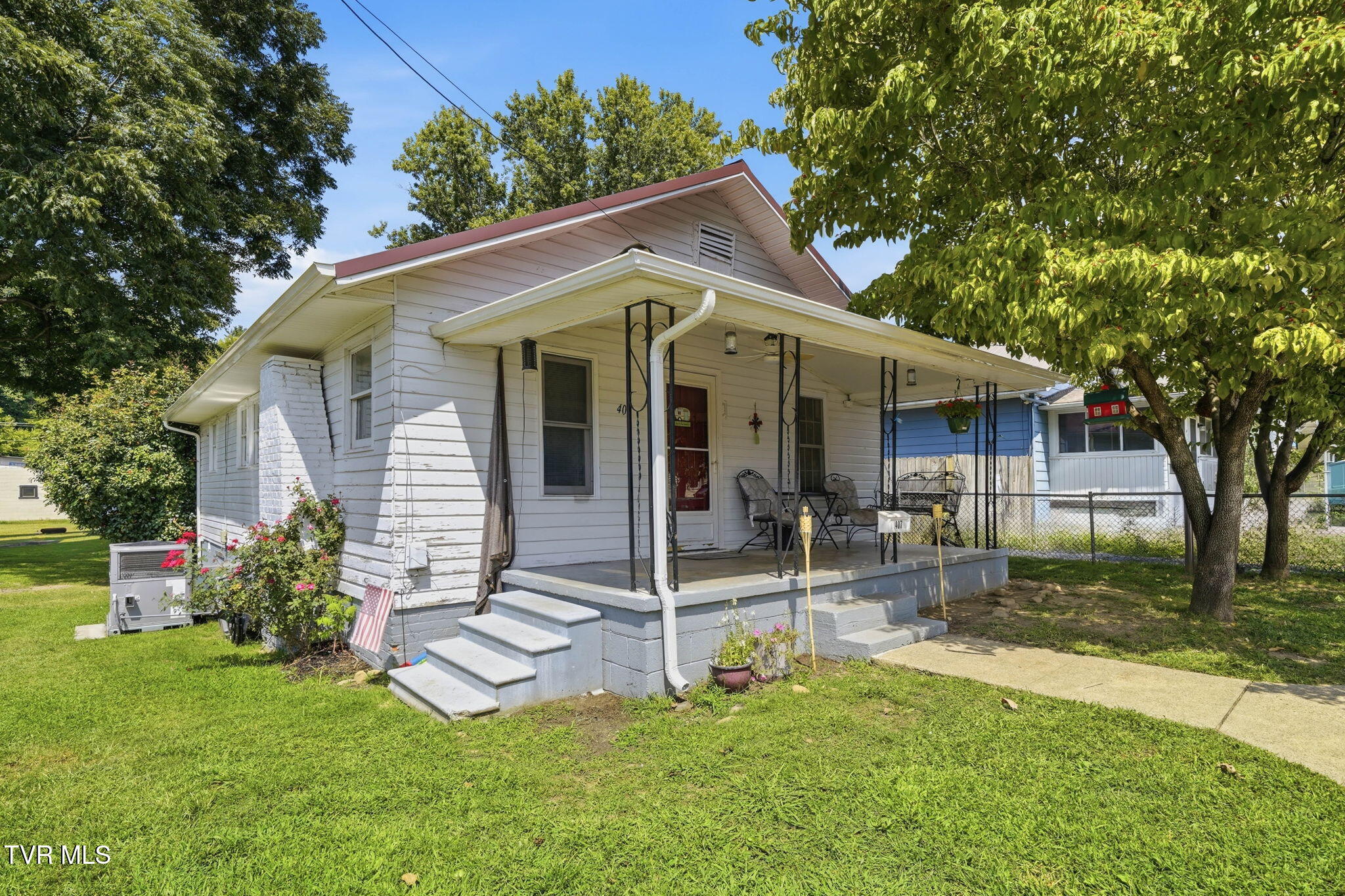 407 Walnut Street