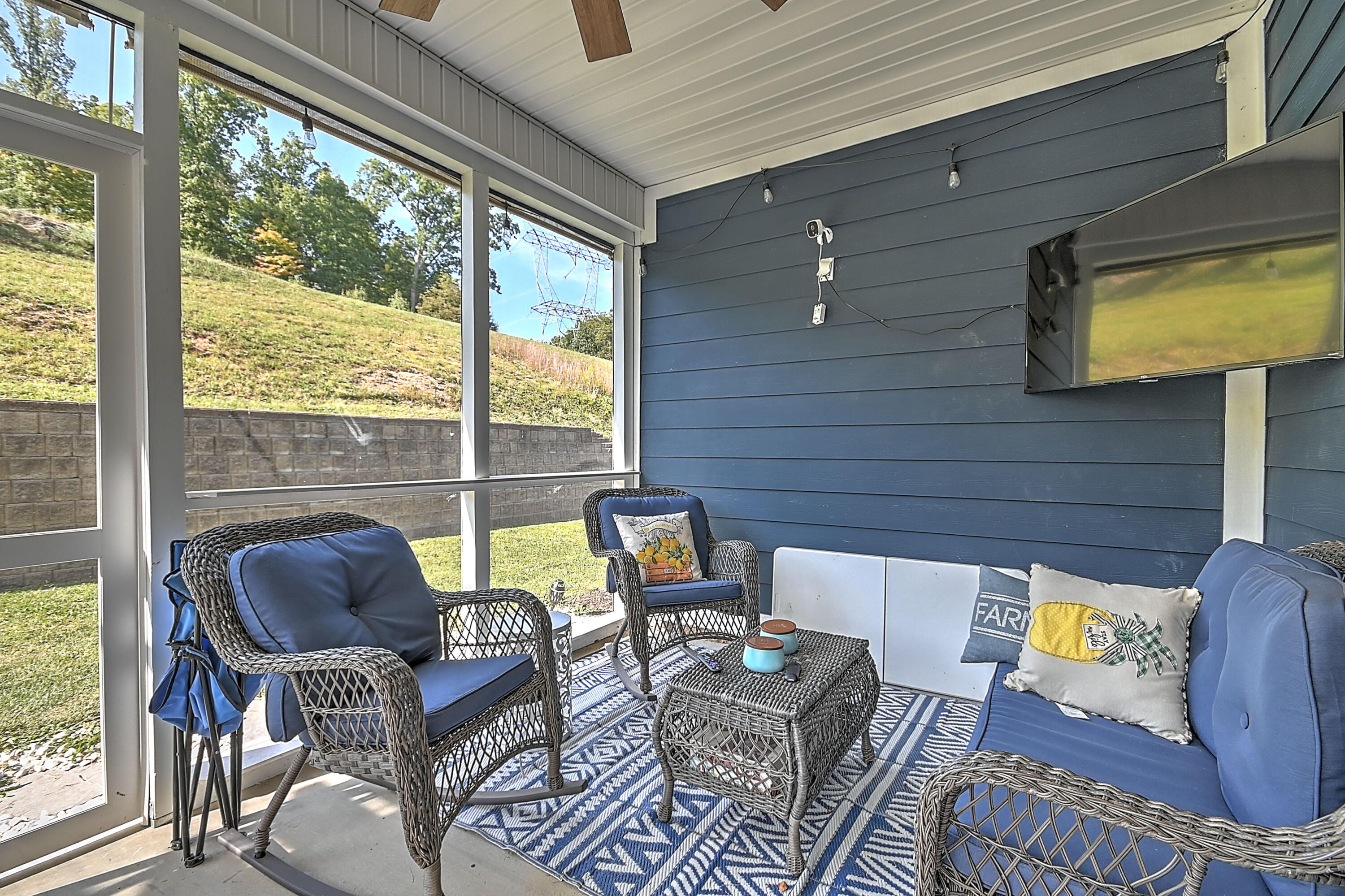 2408 Edinburgh Channel Road